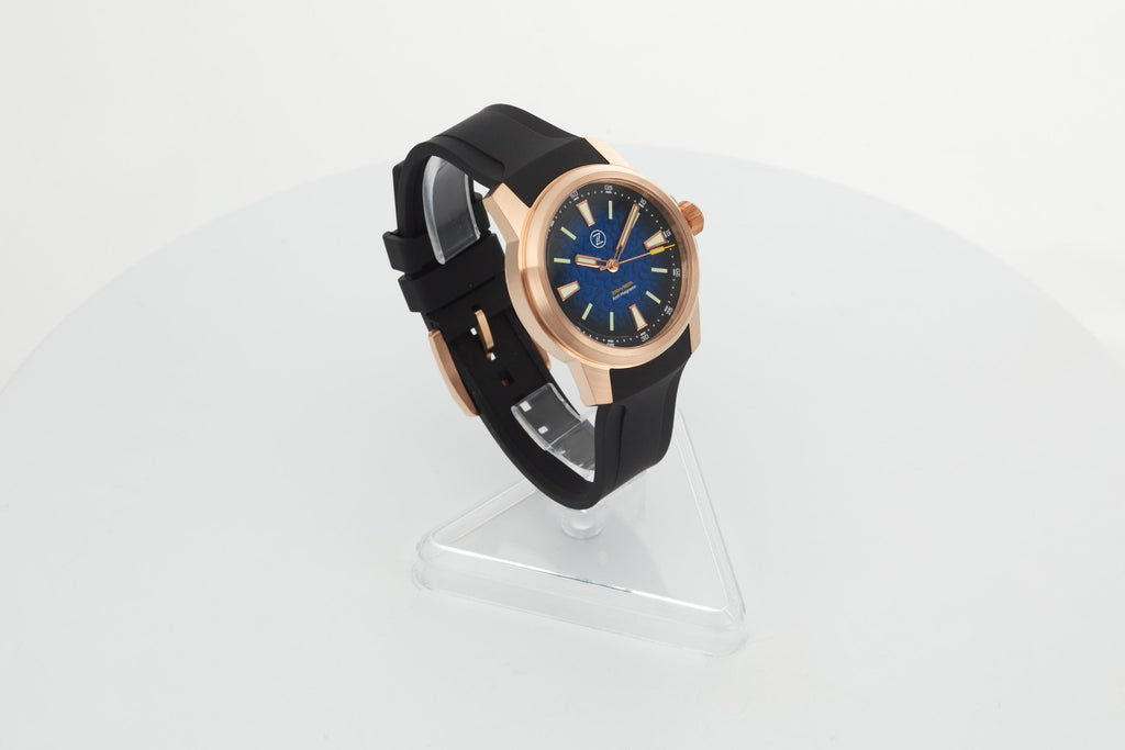 Aurora Field 38mm Br 'Hammered Blue'