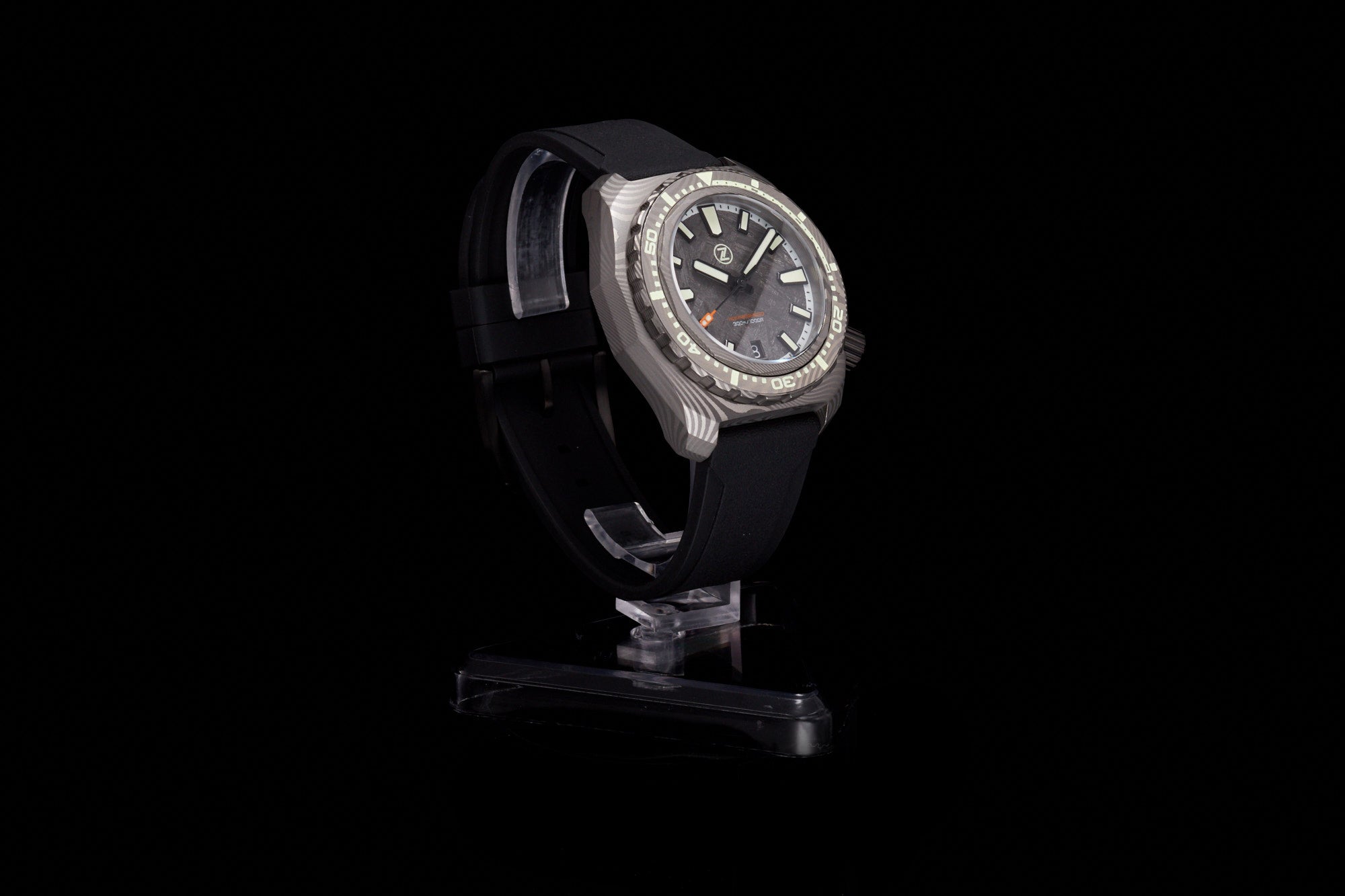 Hammerhead V3 300m SS Damascus Limited Edition