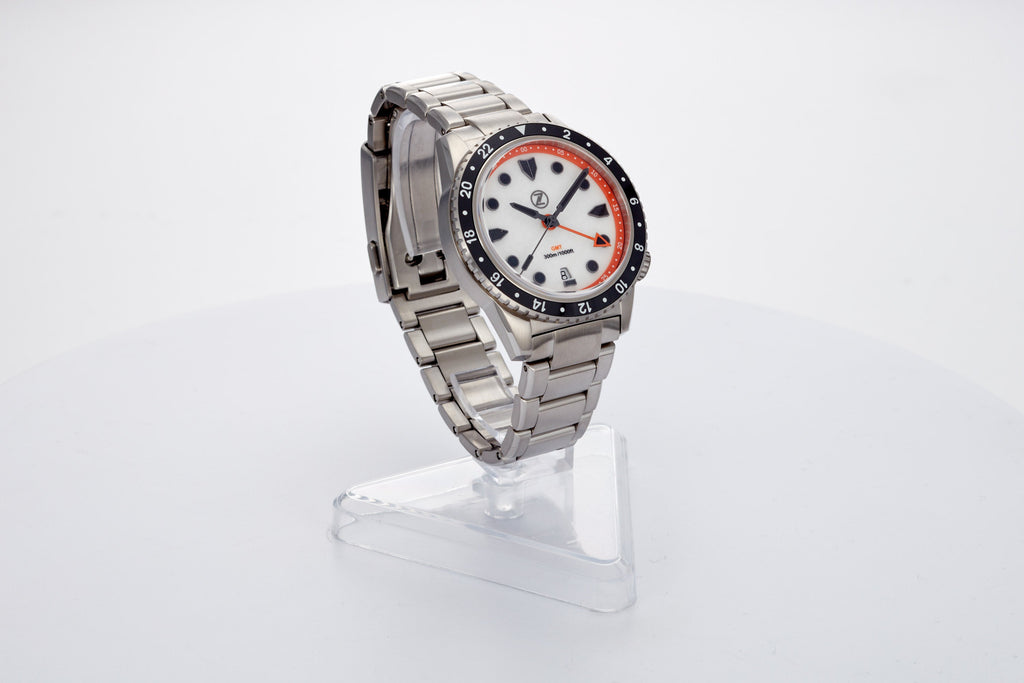 Mako 300m GMT 'Cracked Ice'