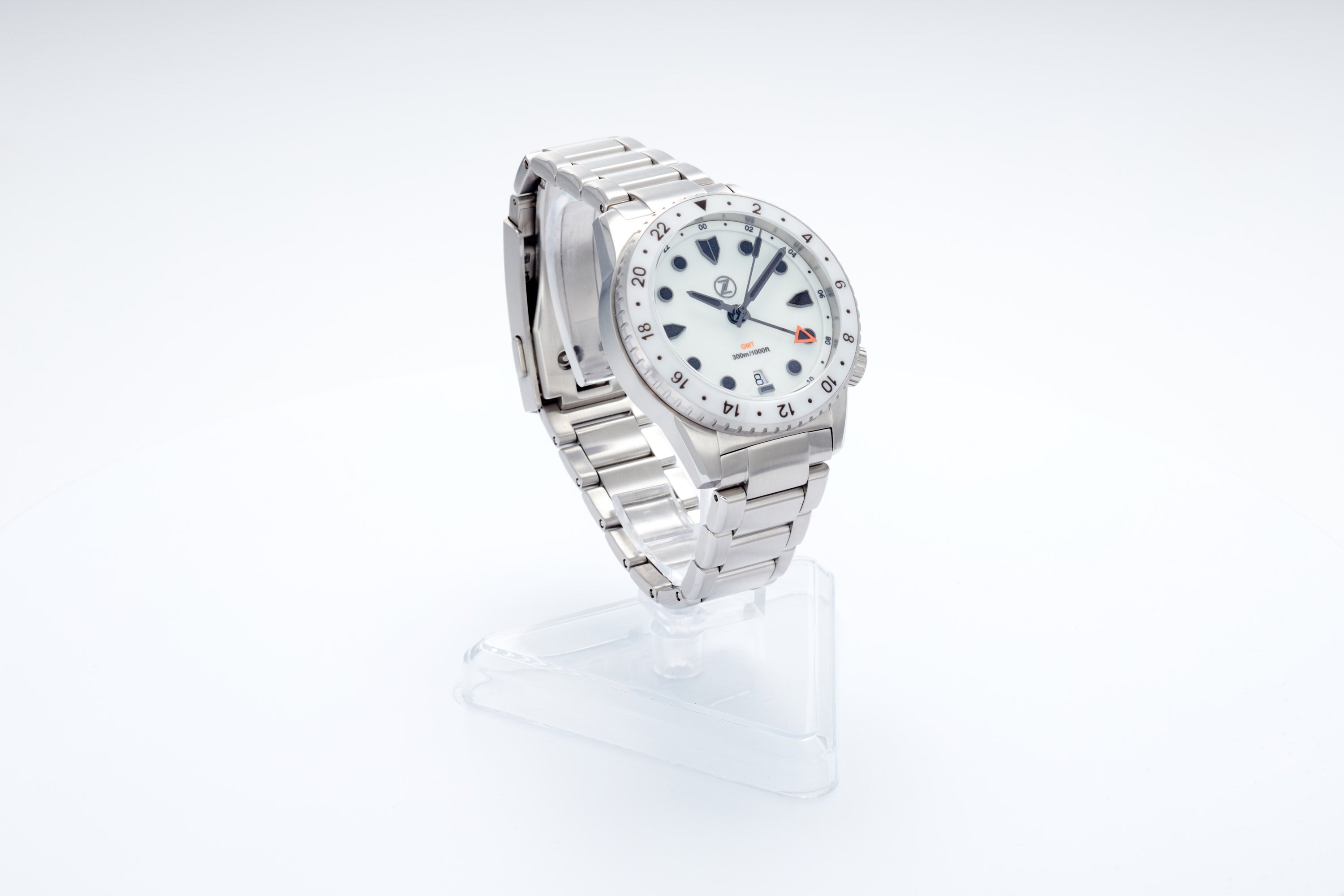 Mako 300m GMT 'Frost'