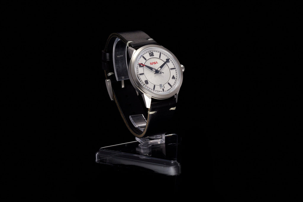 Comet 39mm 'NASA' Edition