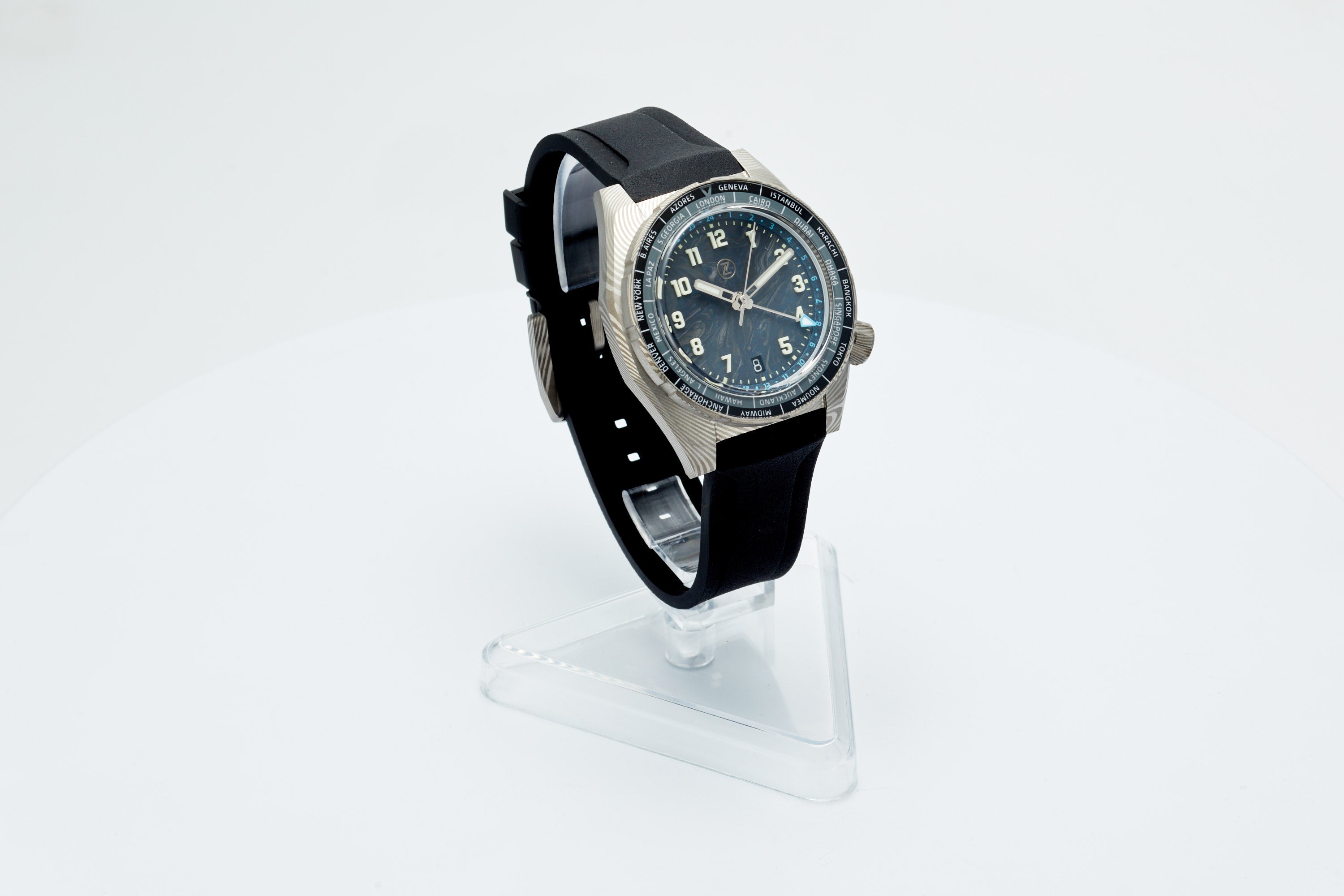 Thresher 41mm Damascus Limited Edition