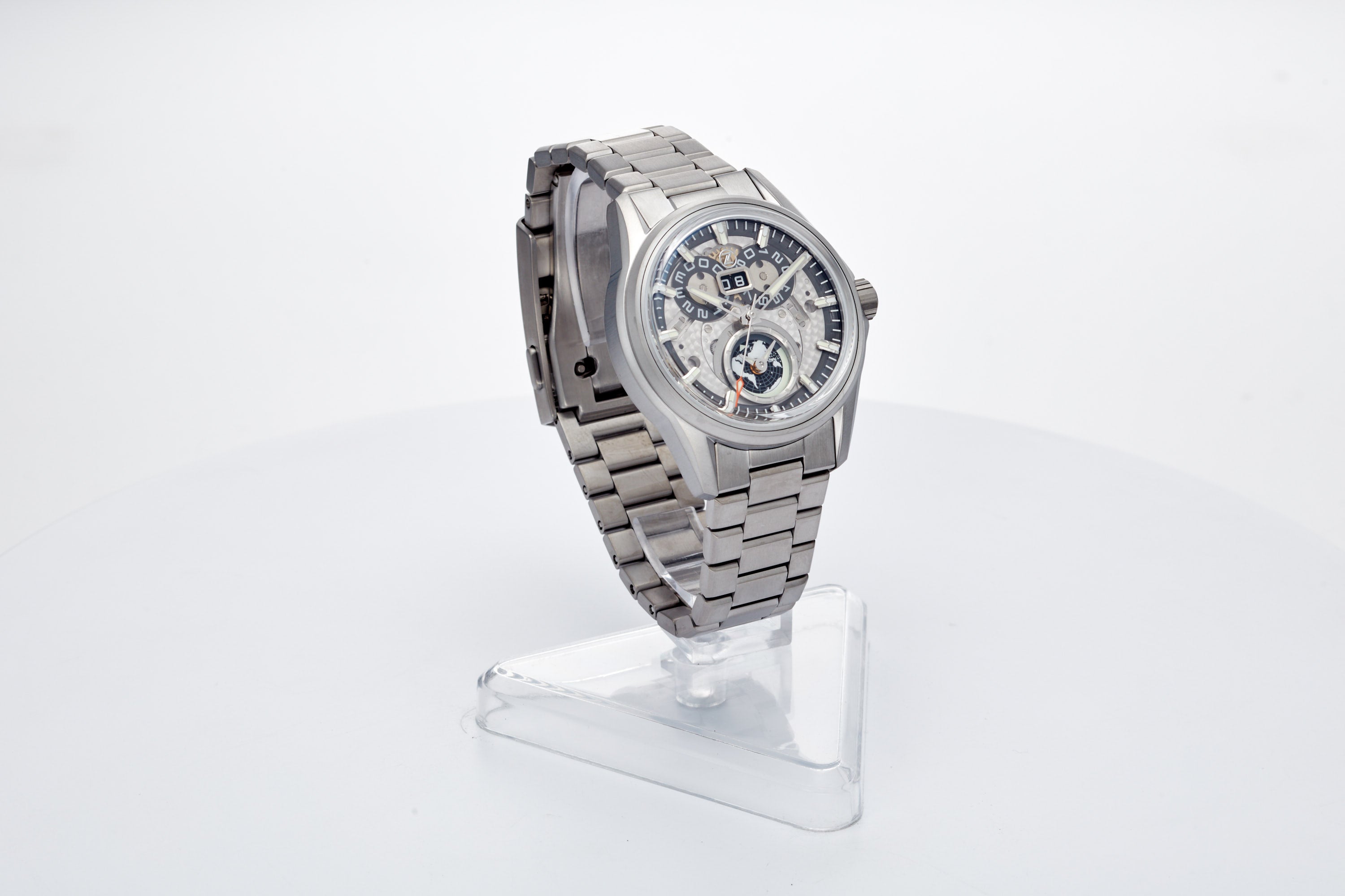 Spearfish Dual Time Ti 'Spark'