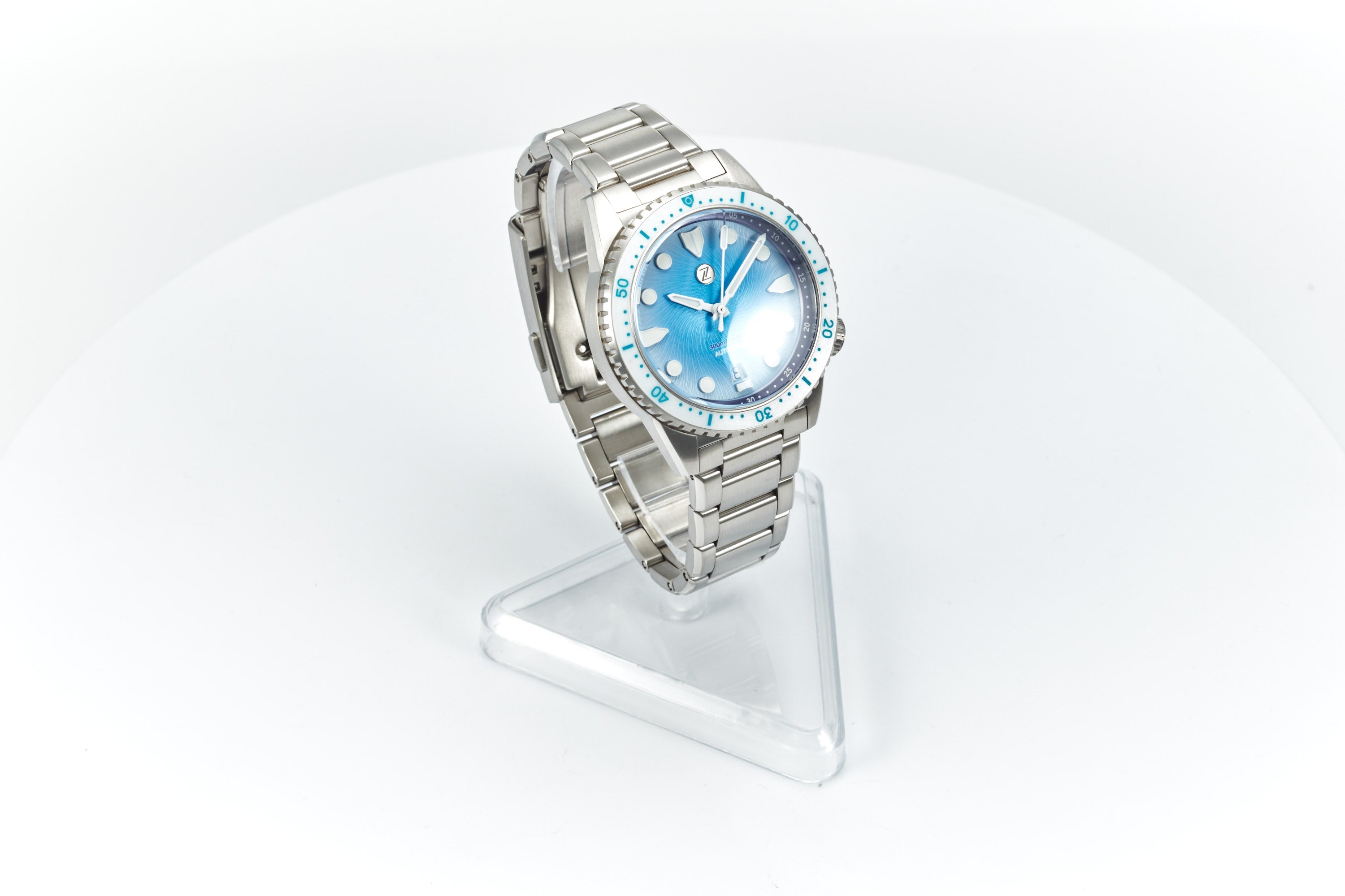 Mako 300m Diver 'Lagoon Blue'