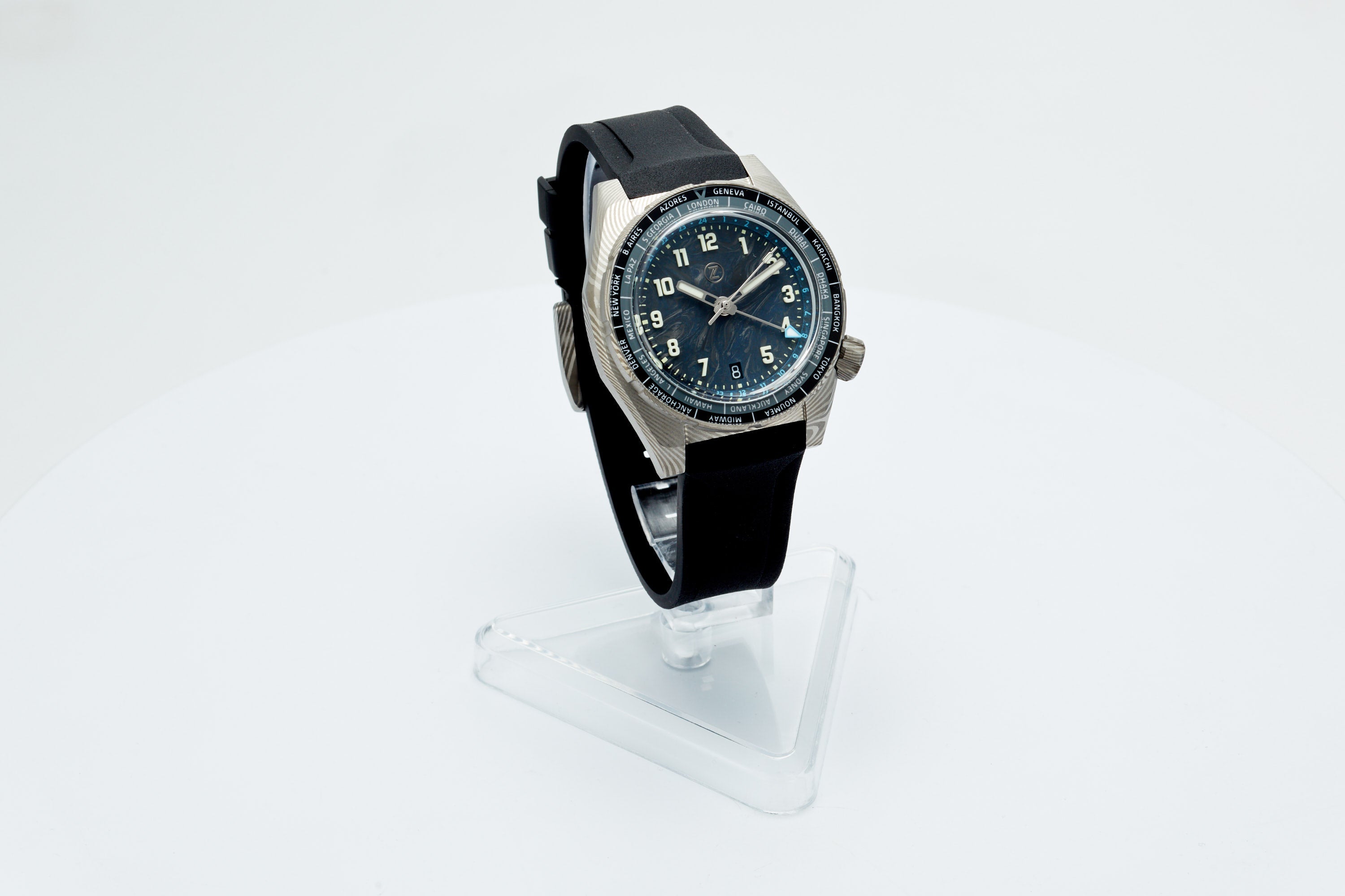 Thresher 41mm Damascus Limited Edition
