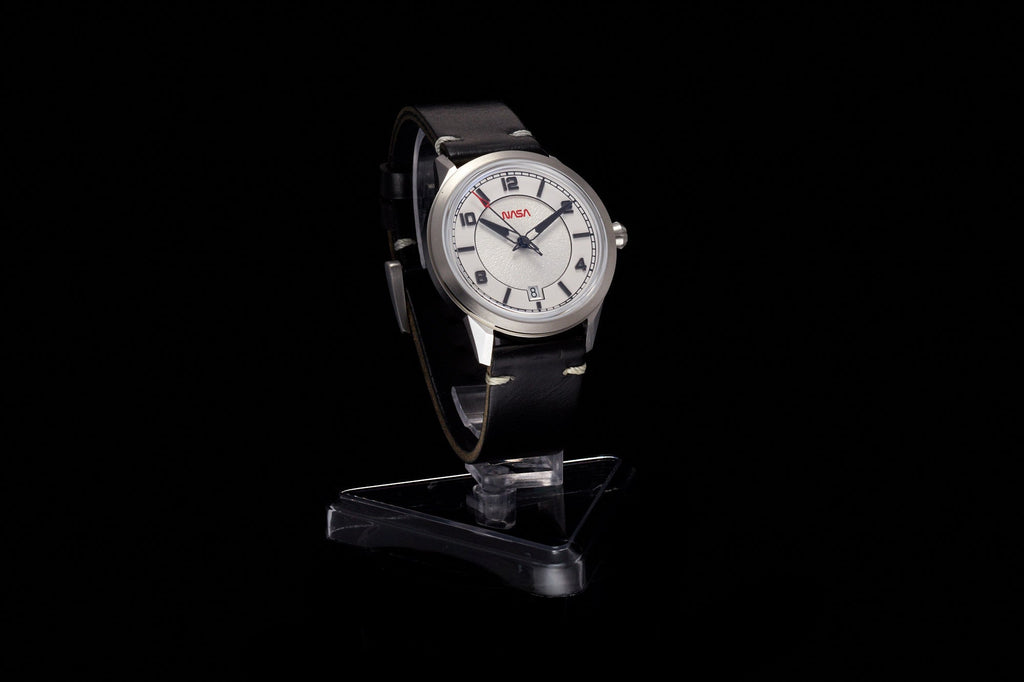 Comet 39mm 'NASA' Edition