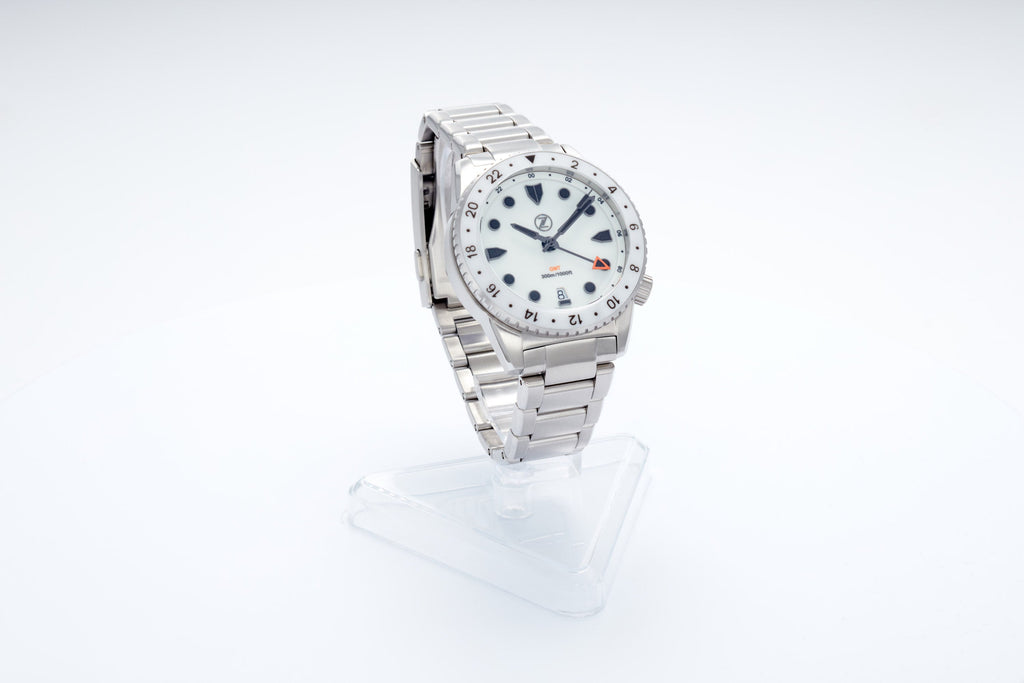Mako 300m GMT 'Frost'