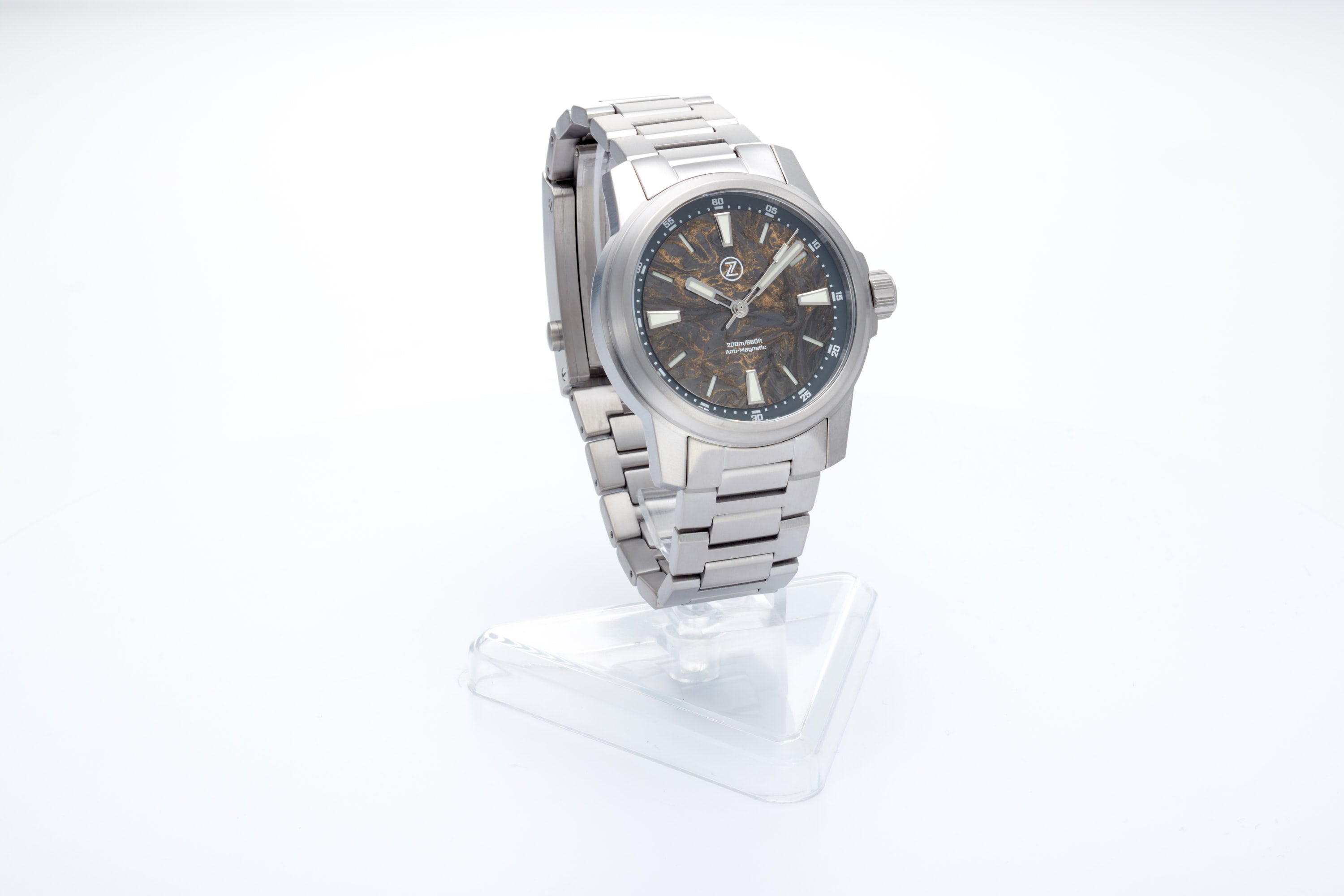 Aurora Field 42mm Ti 'Gold Carbon'