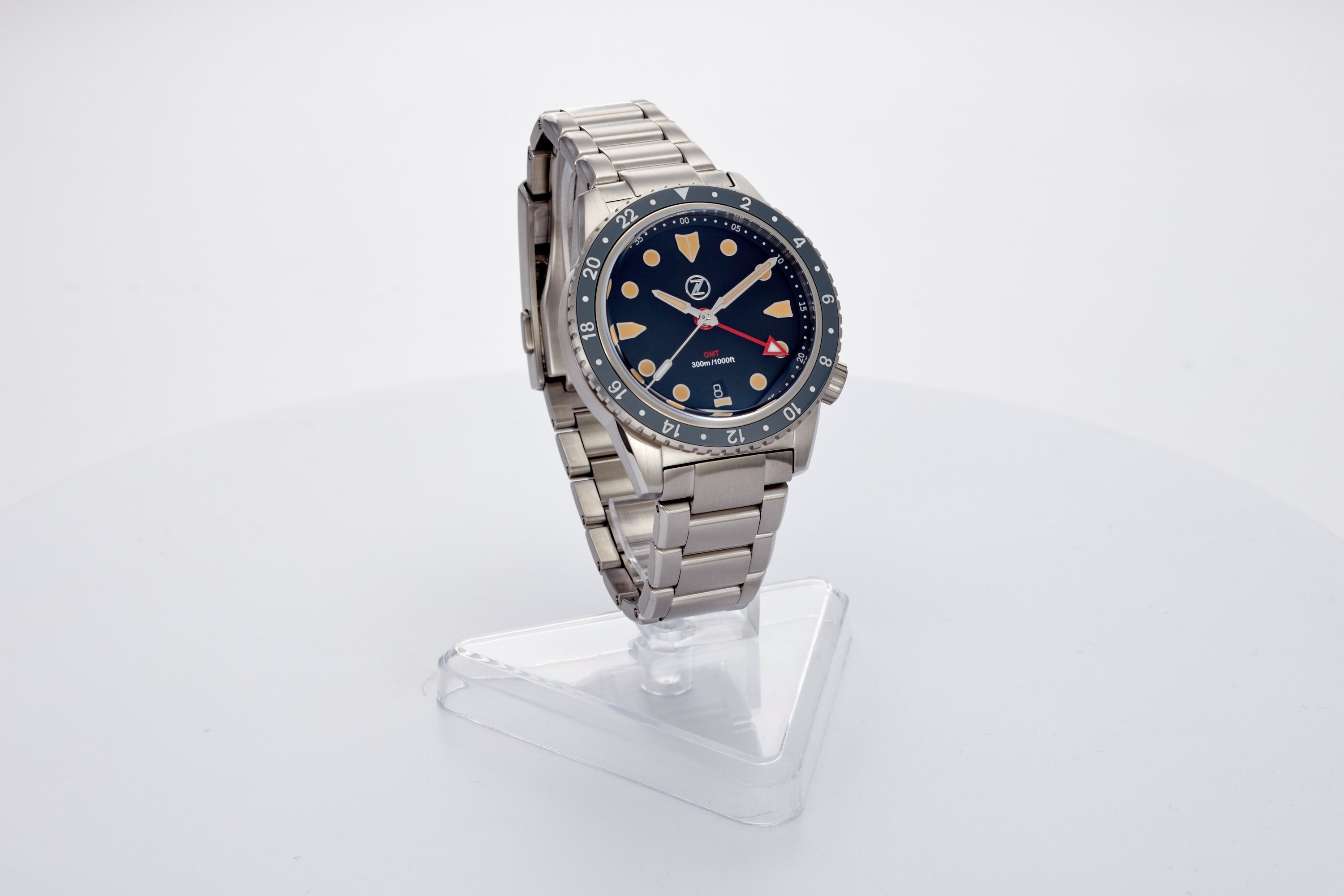Mako 300m GMT 'Vintage Black'