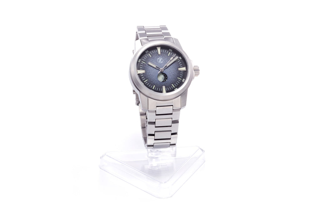 Aurora Moonphase Eclipse Grey