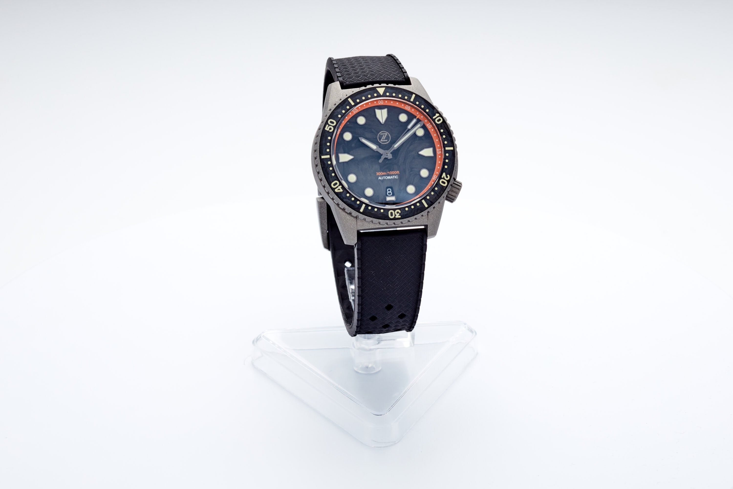 Mako 300m Diver 'Cerakote Carbon'
