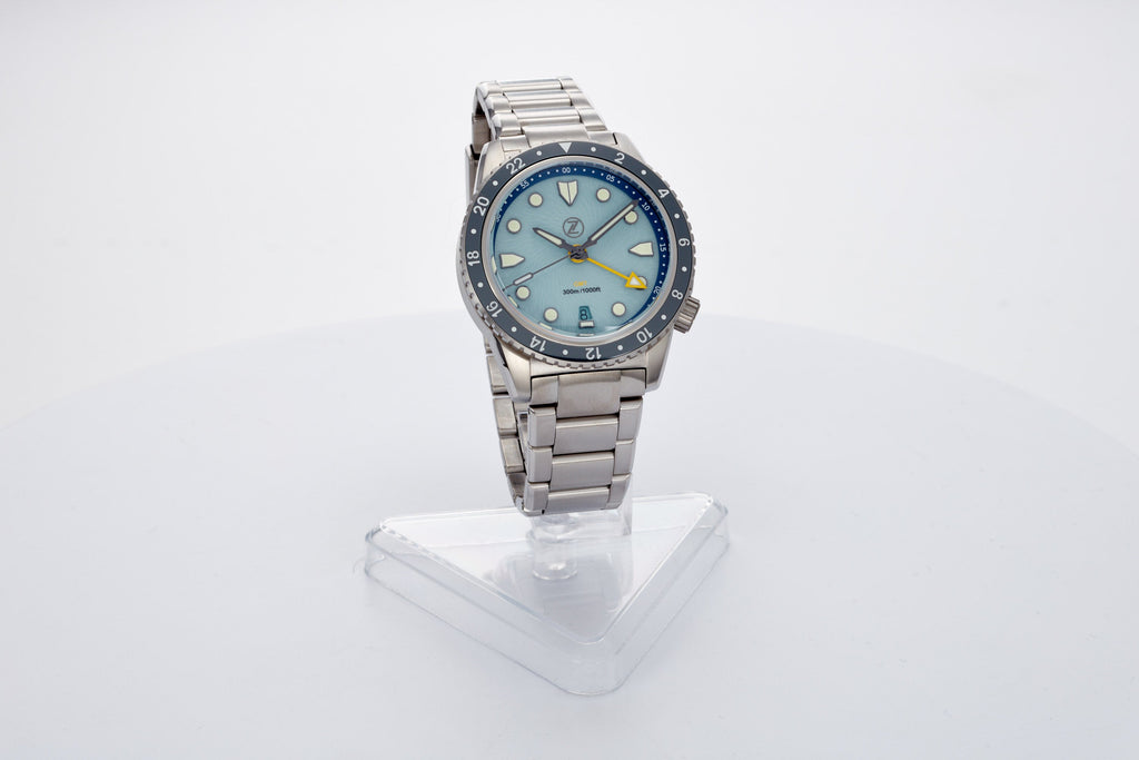Mako 300m GMT 'Sky Blue'