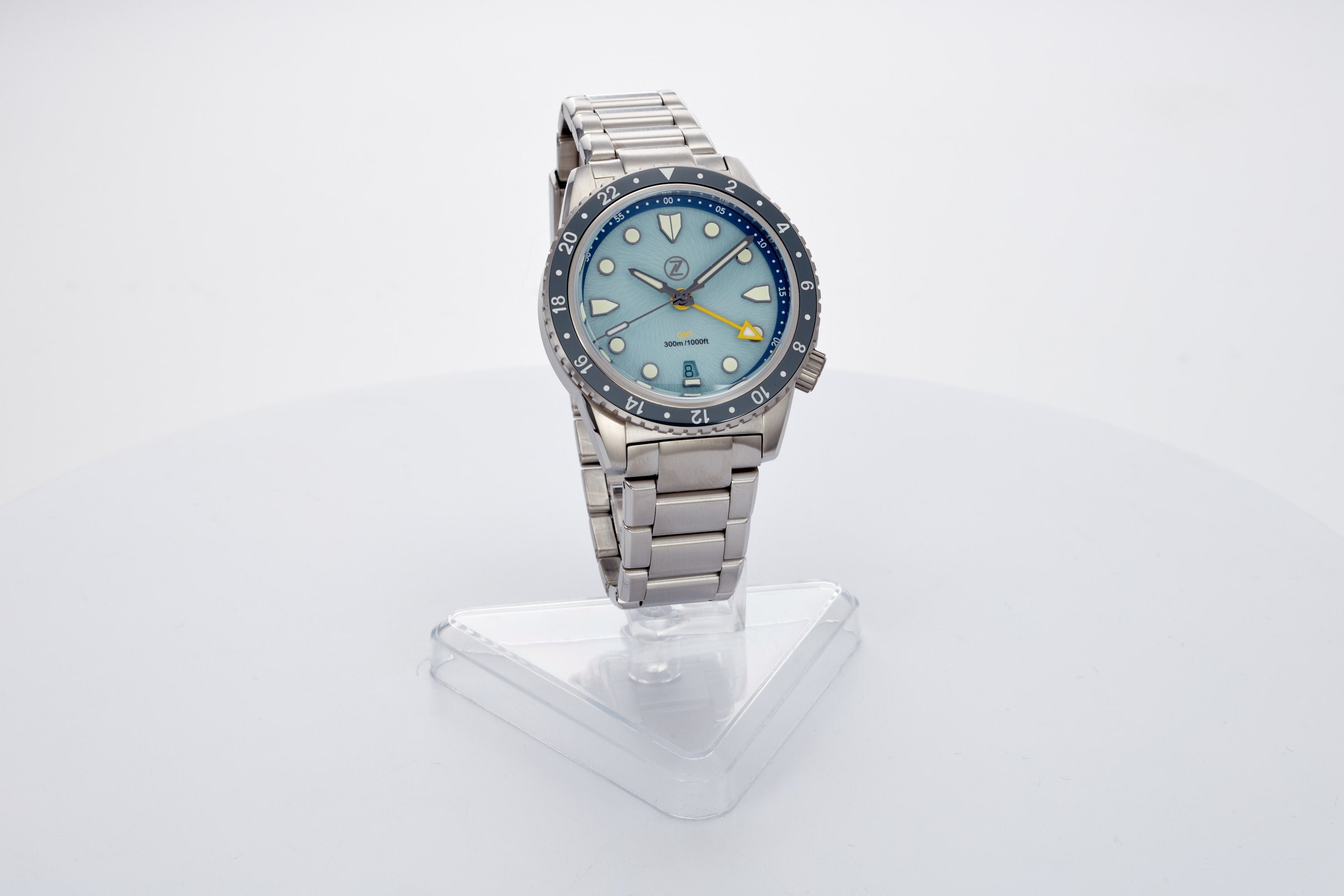 Mako 300m GMT 'Sky Blue'