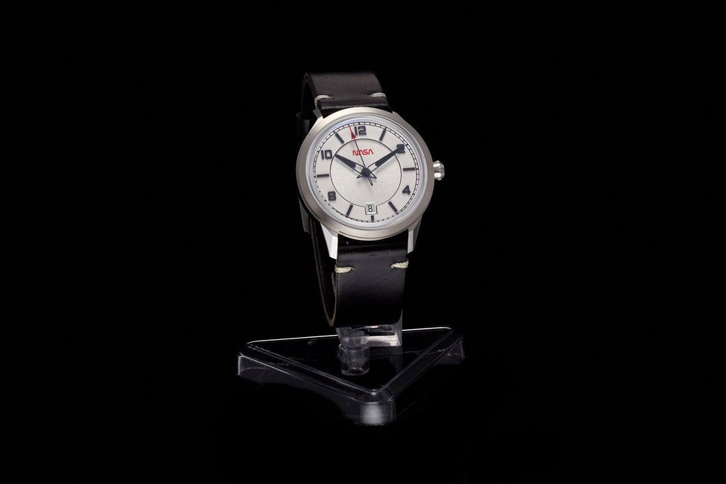 Comet 39mm 'NASA' Edition