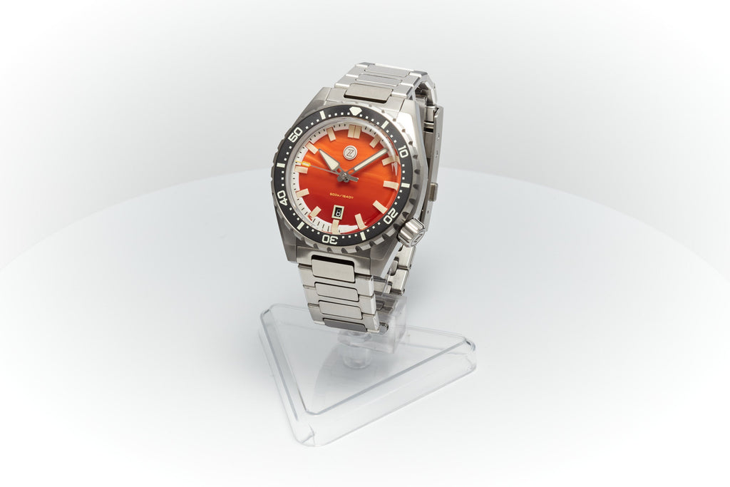 Thresher 44mm 'Agate'