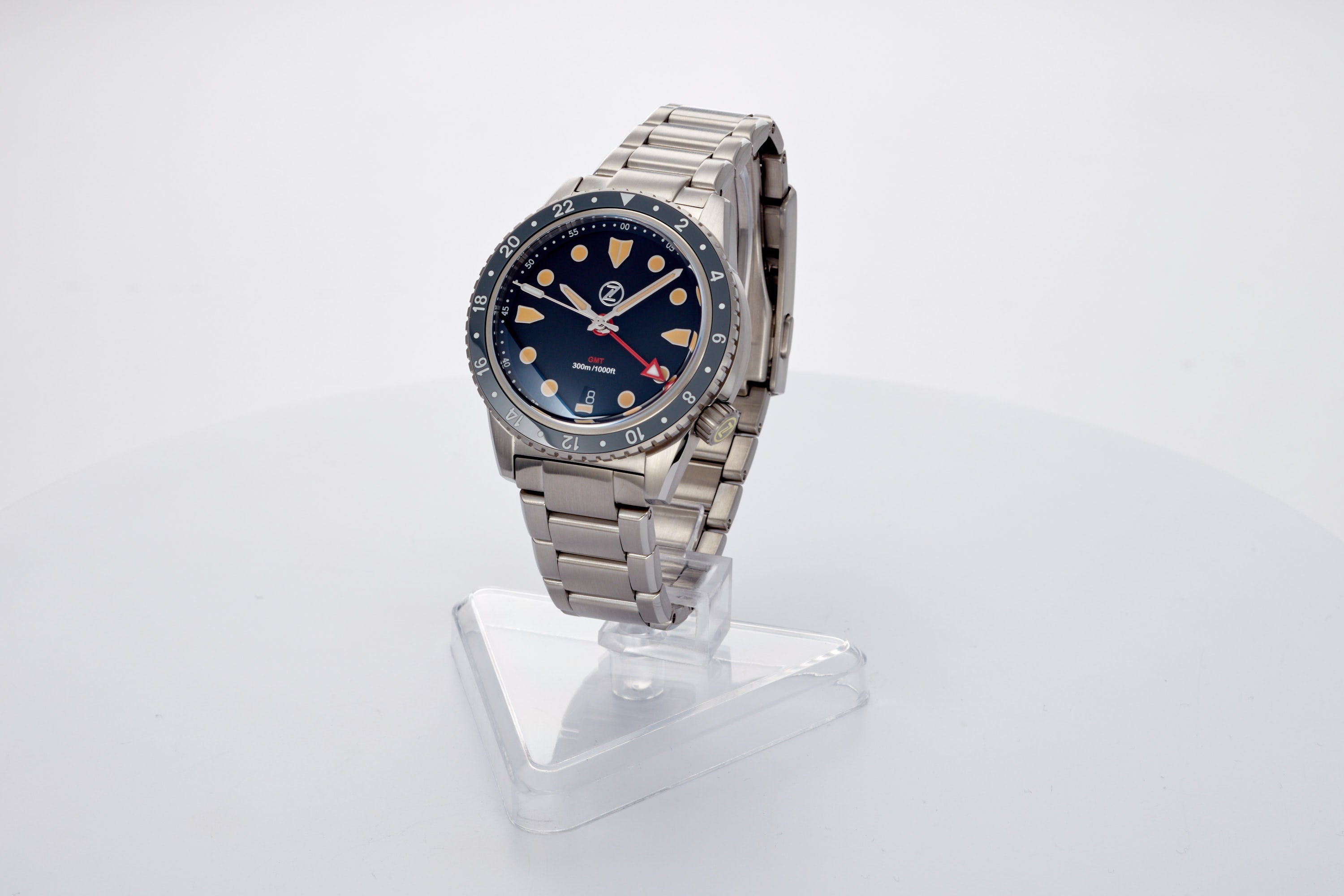 Mako 300m GMT 'Vintage Black'
