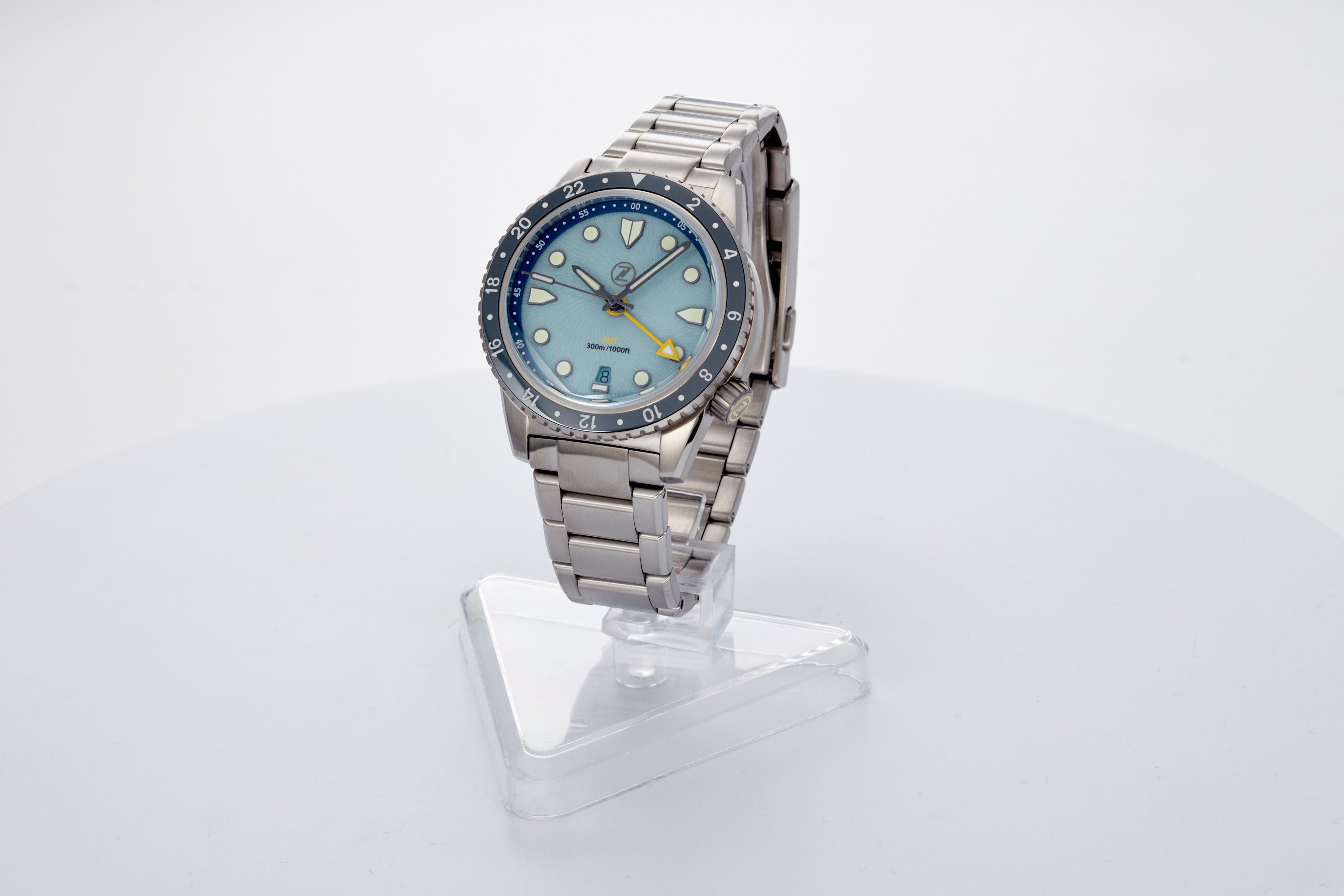 Mako 300m GMT 'Sky Blue'