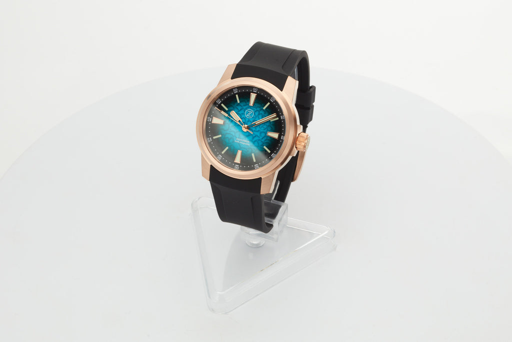 Aurora Field 42mm Br 'Hammered Teal'