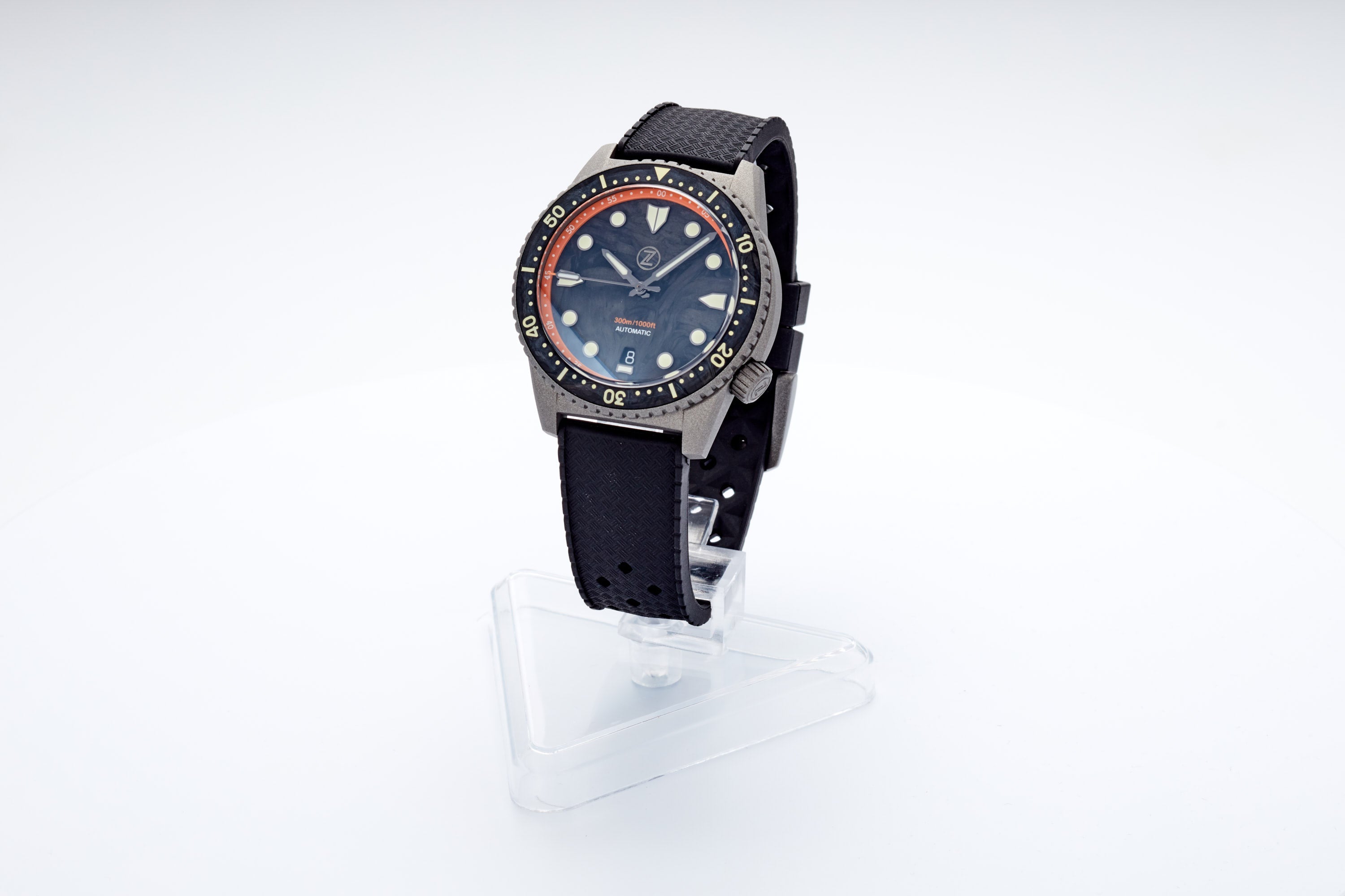 Mako 300m Diver 'Cerakote Carbon'