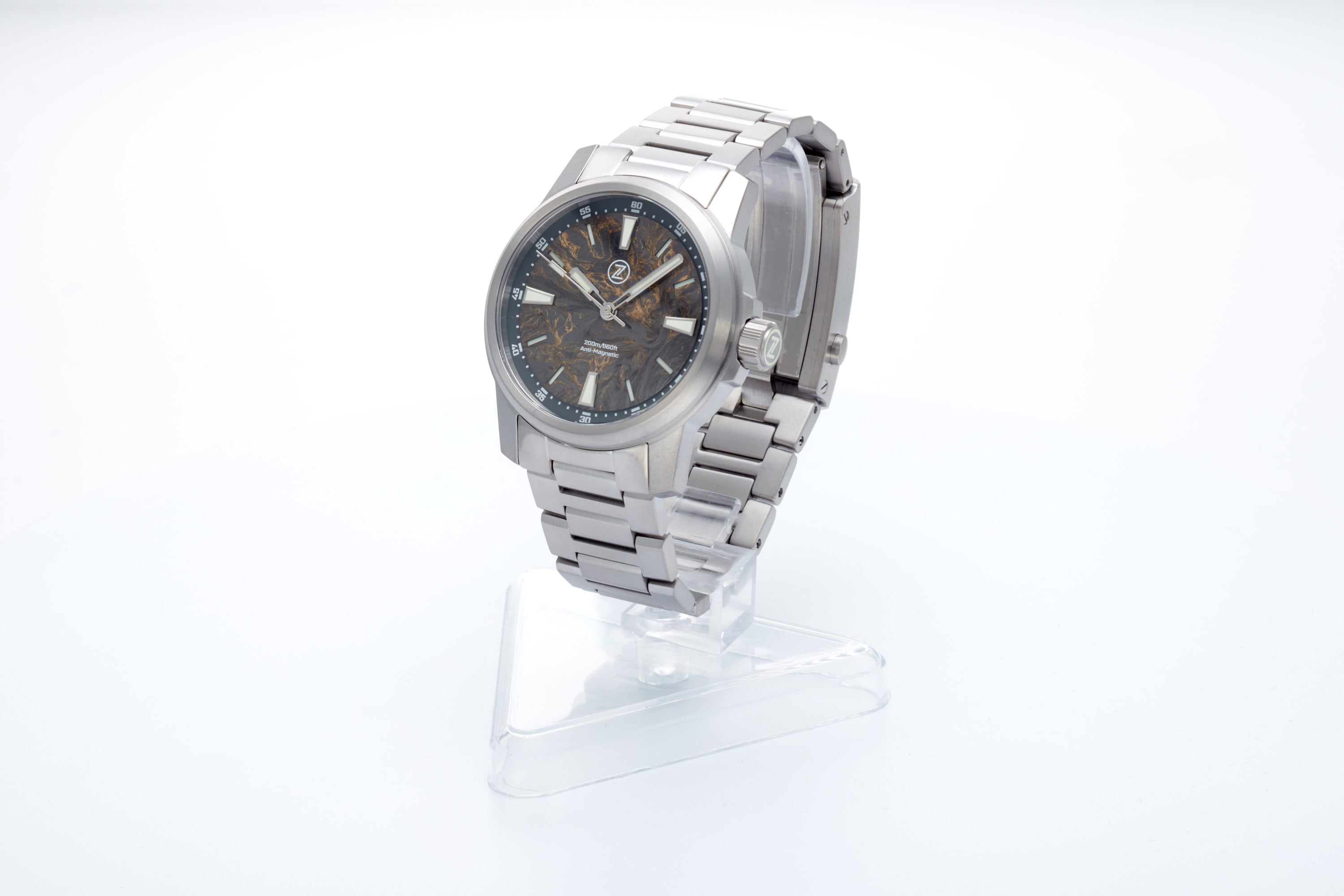Aurora Field 42mm Ti 'Gold Carbon'