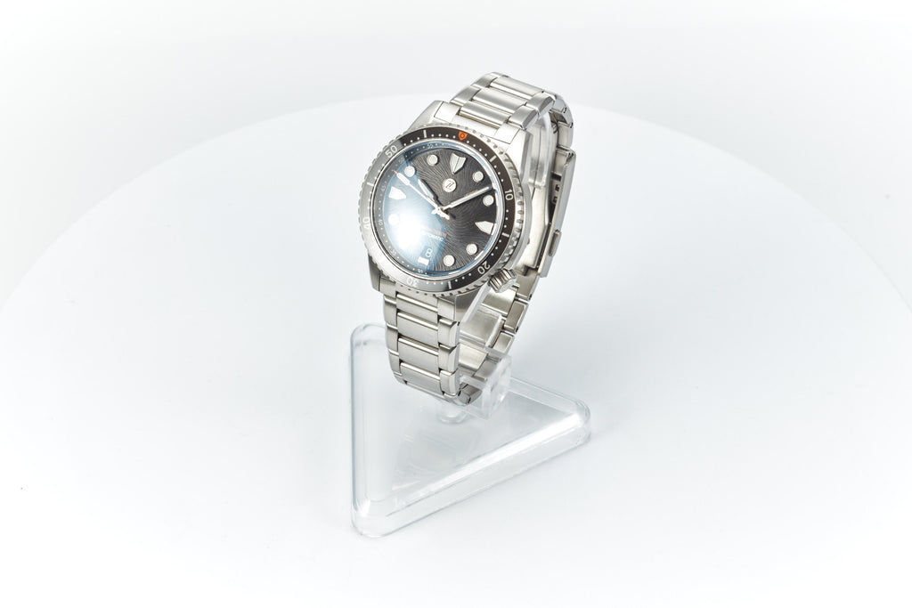 Mako 300m Diver 'Satin Black'