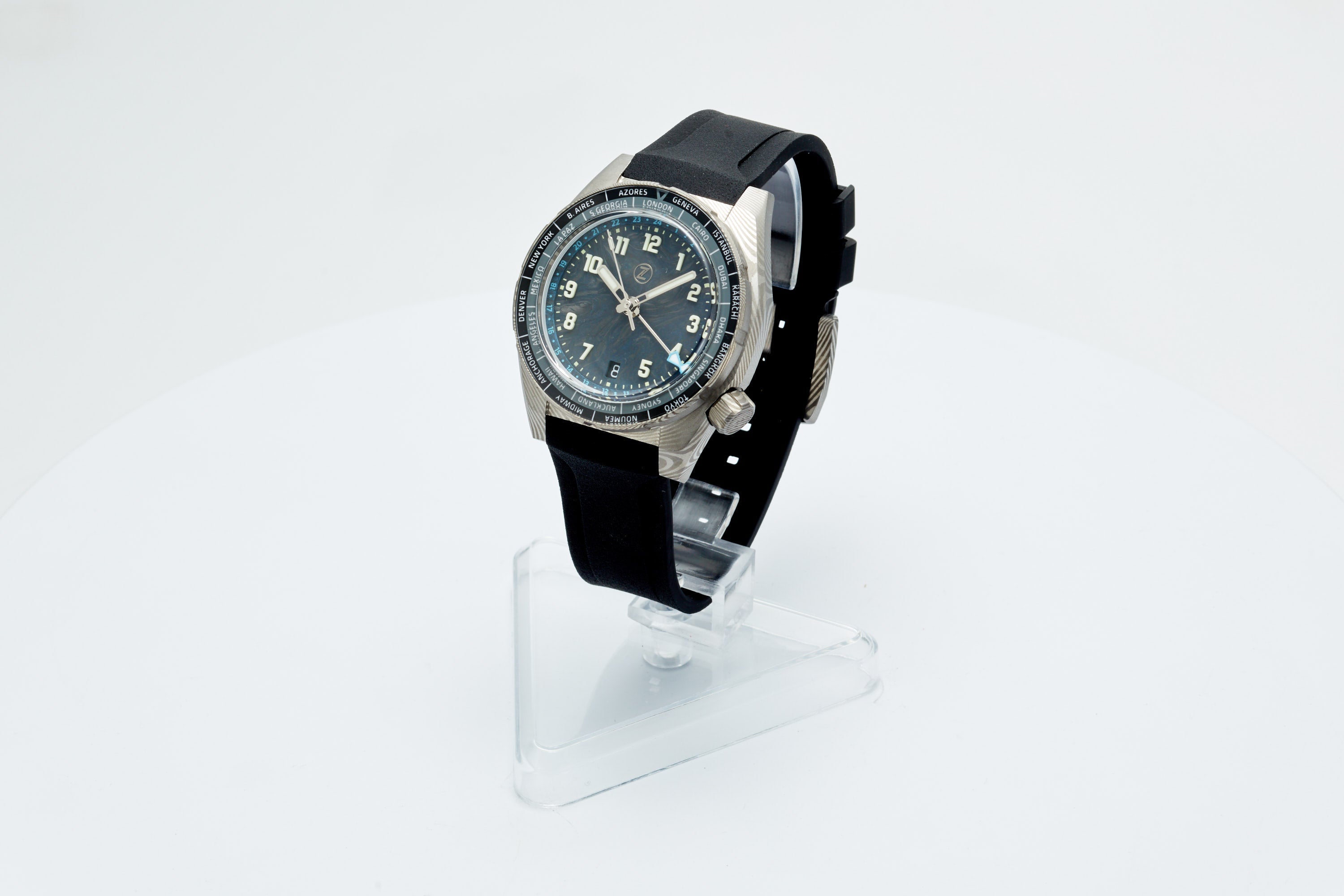 Thresher 41mm Damascus Limited Edition