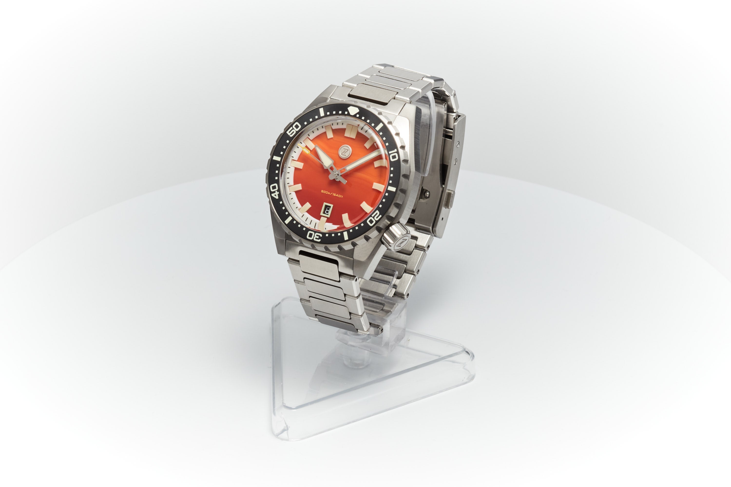 Thresher 44mm 'Agate'