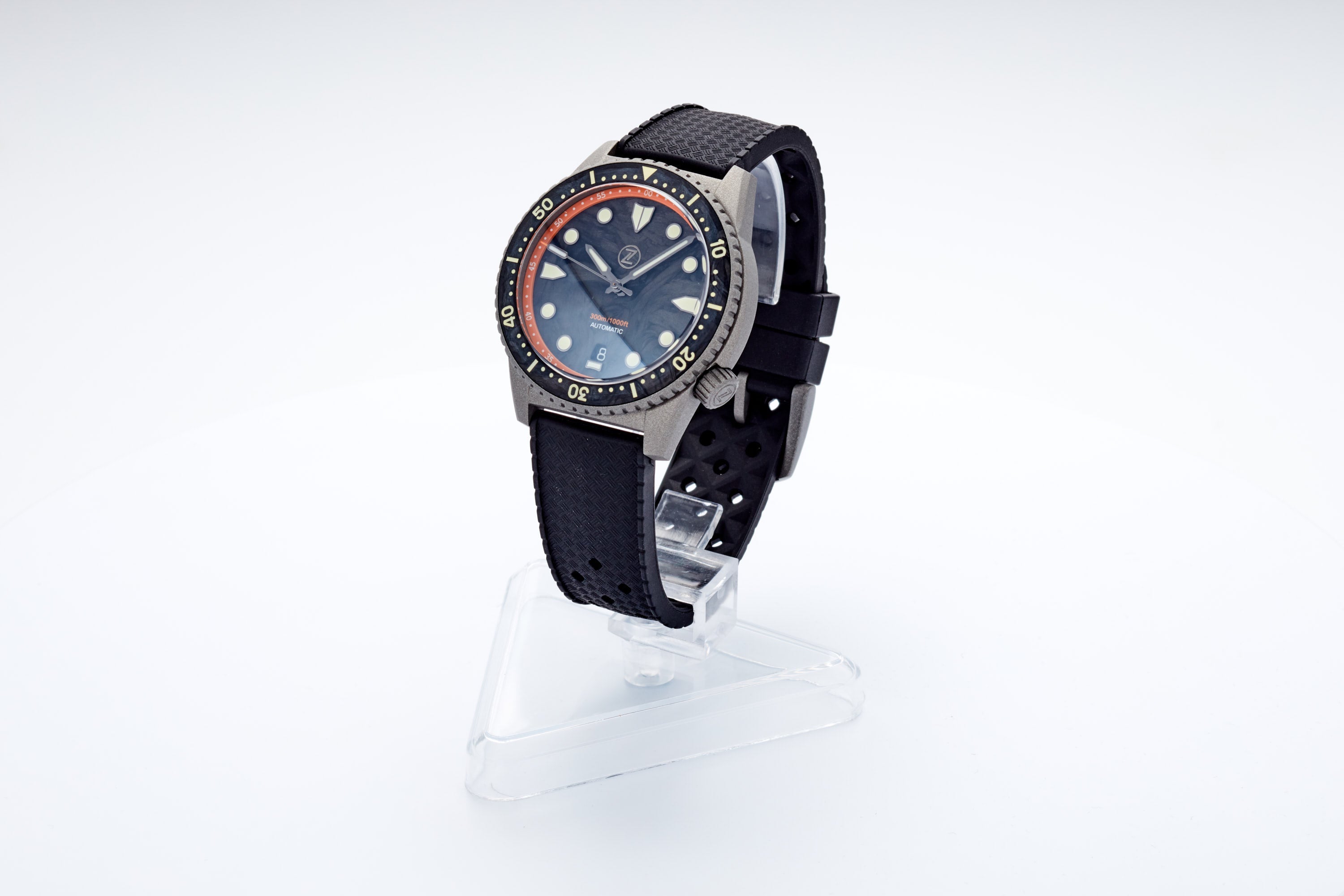Mako 300m Diver 'Cerakote Carbon'