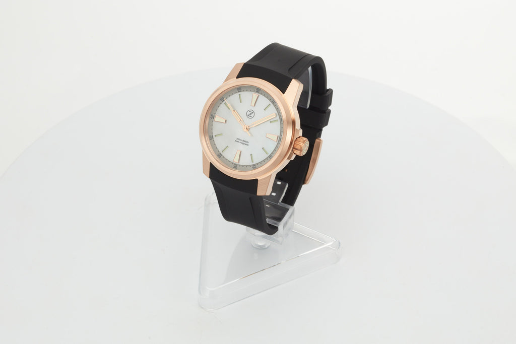 Aurora Field 42mm Br 'Grey MOP'