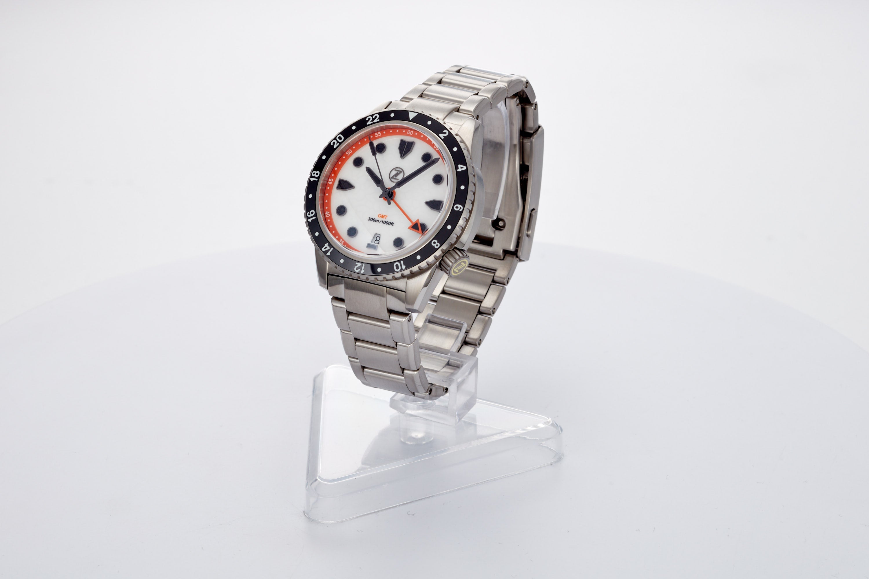 Mako 300m GMT 'Cracked Ice'