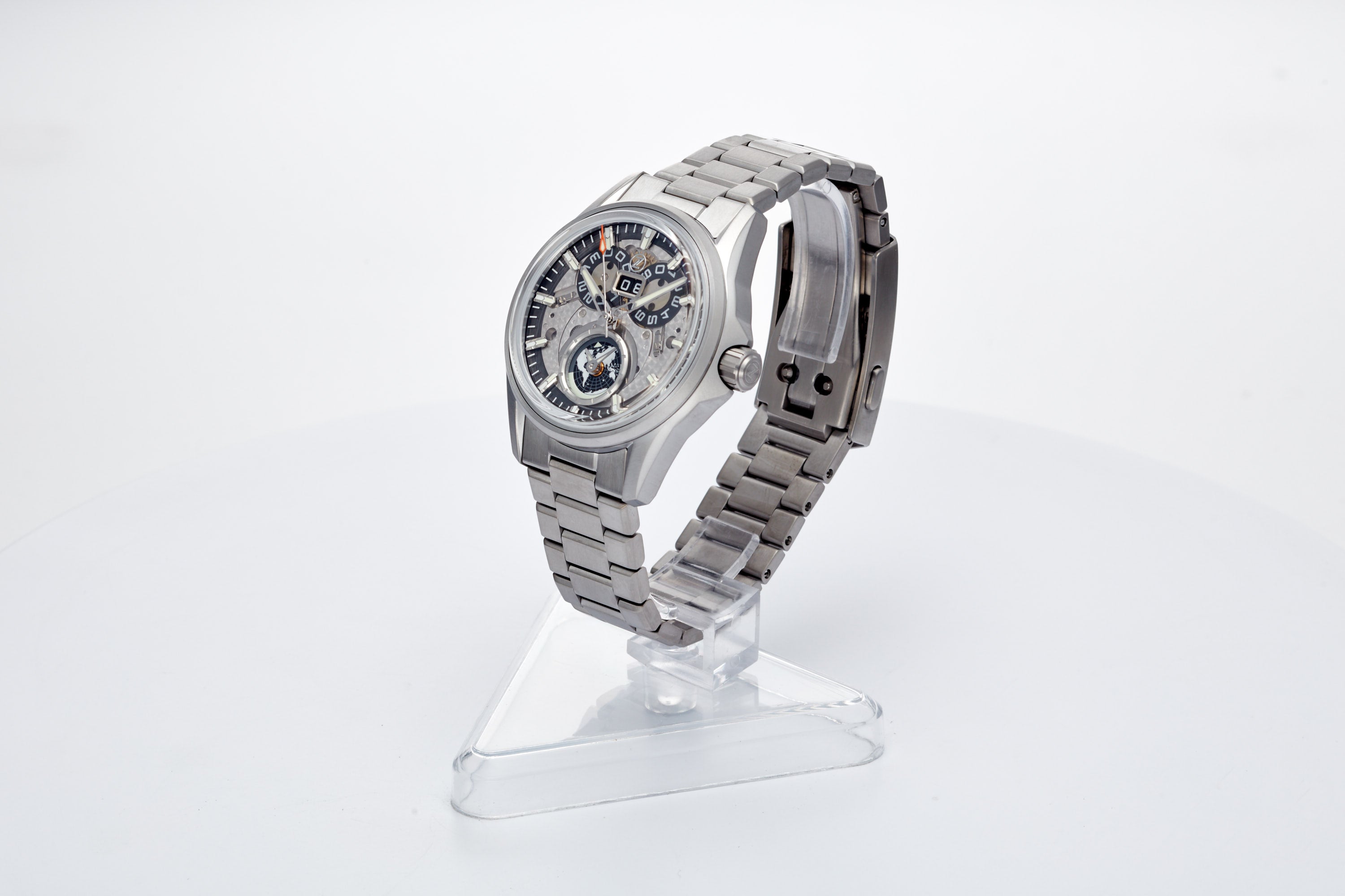 Spearfish Dual Time Ti 'Spark'