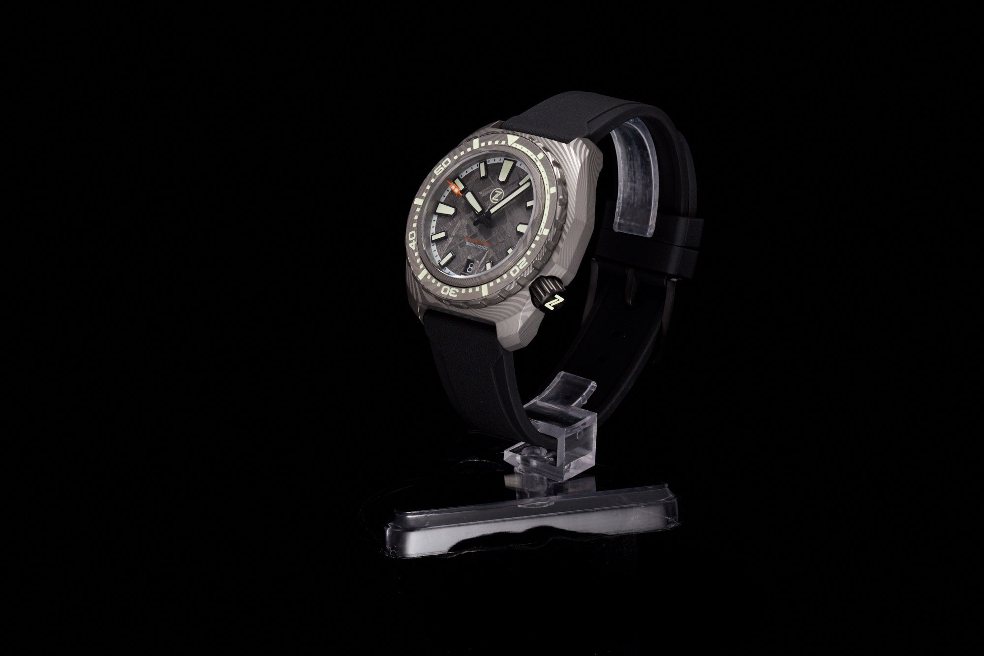 Hammerhead V3 300m SS Damascus Limited Edition