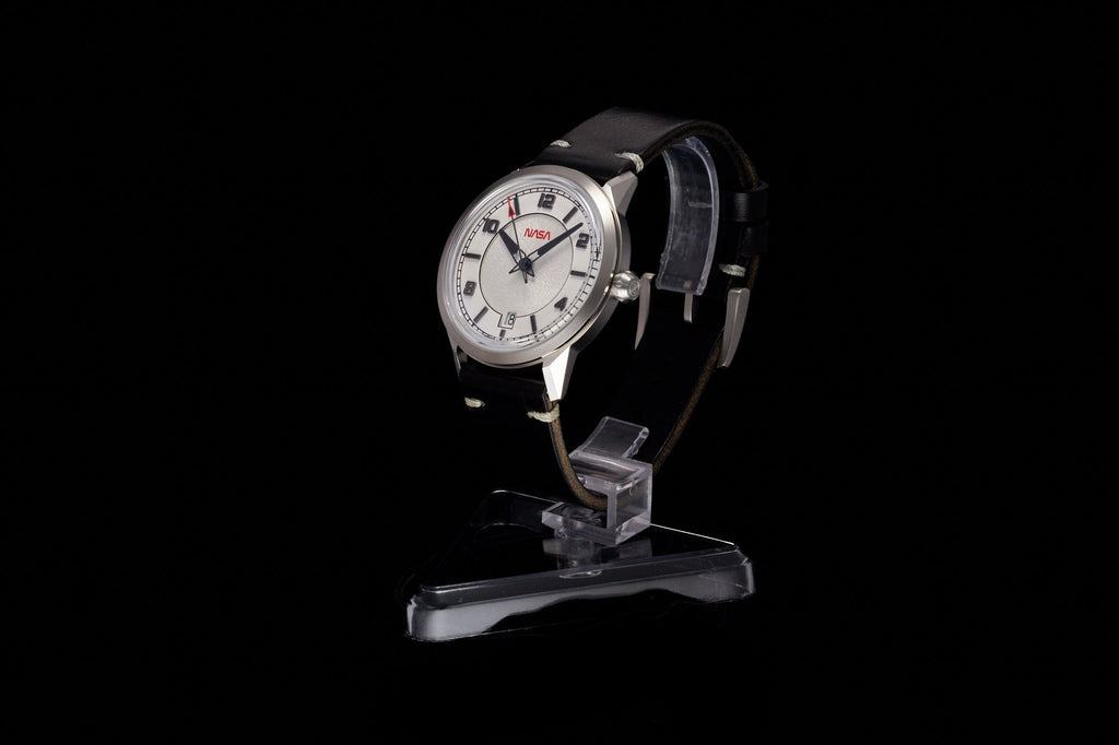 Comet 39mm 'NASA' Edition