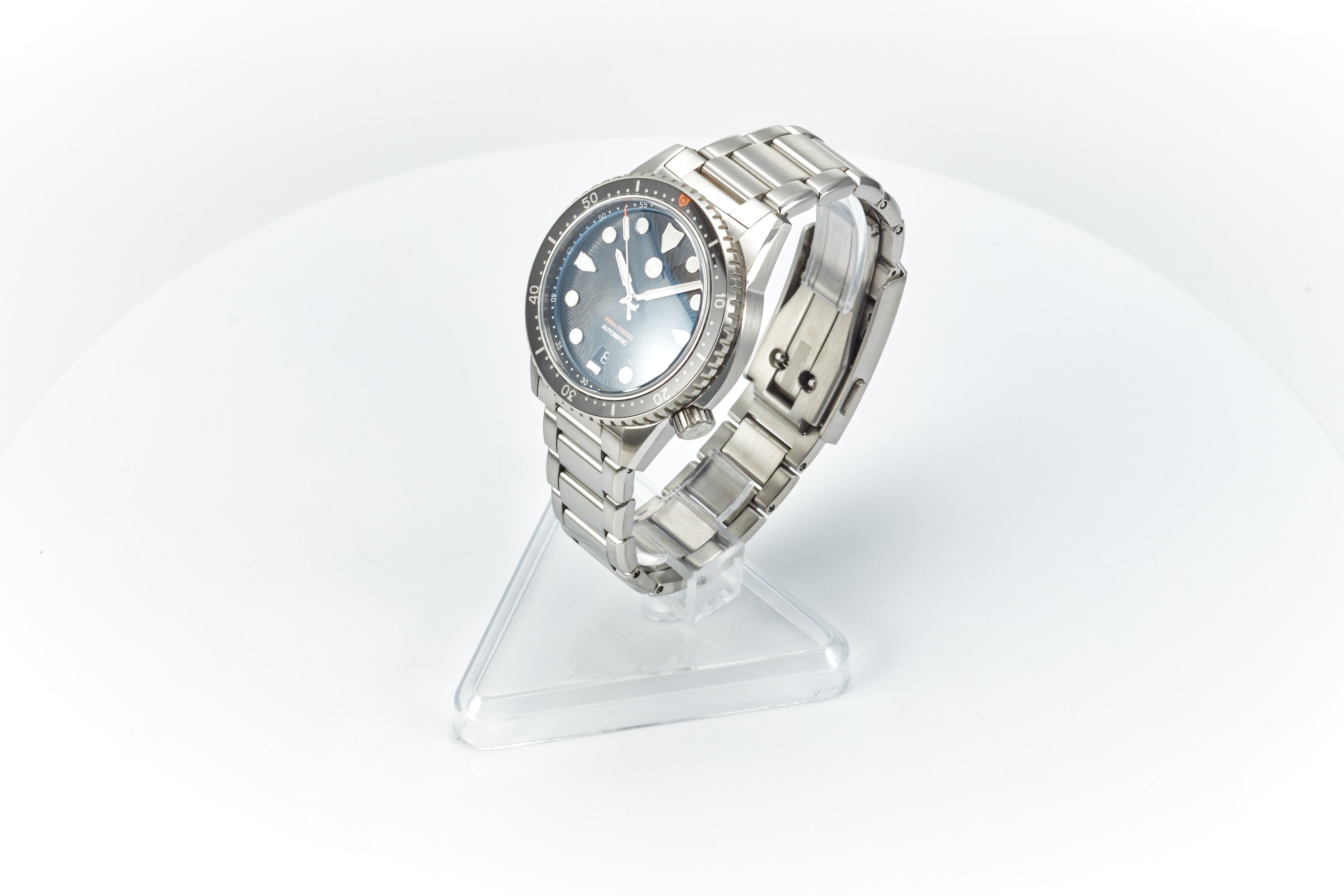 Mako 300m Diver 'Satin Black'