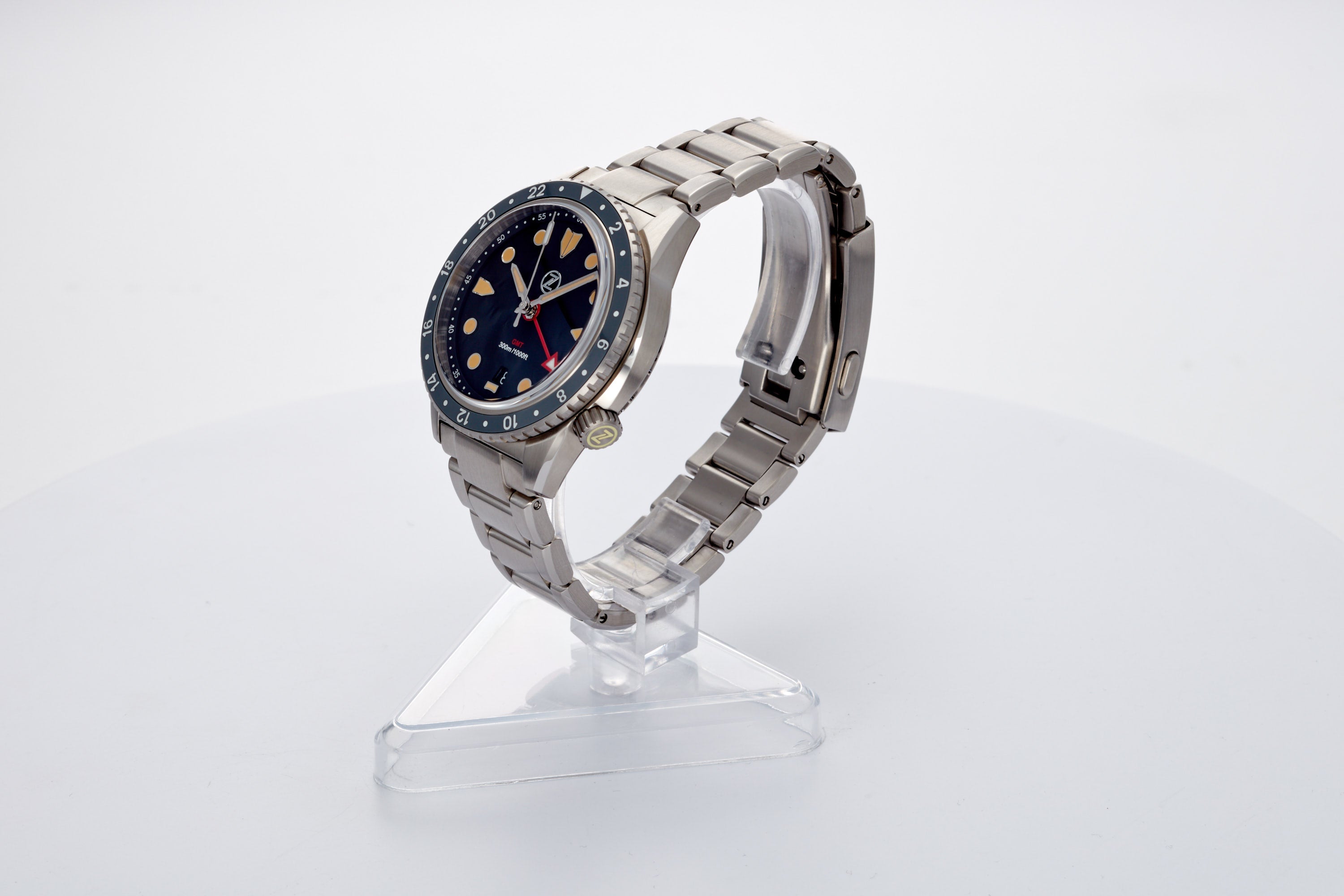 Mako 300m GMT 'Vintage Black'