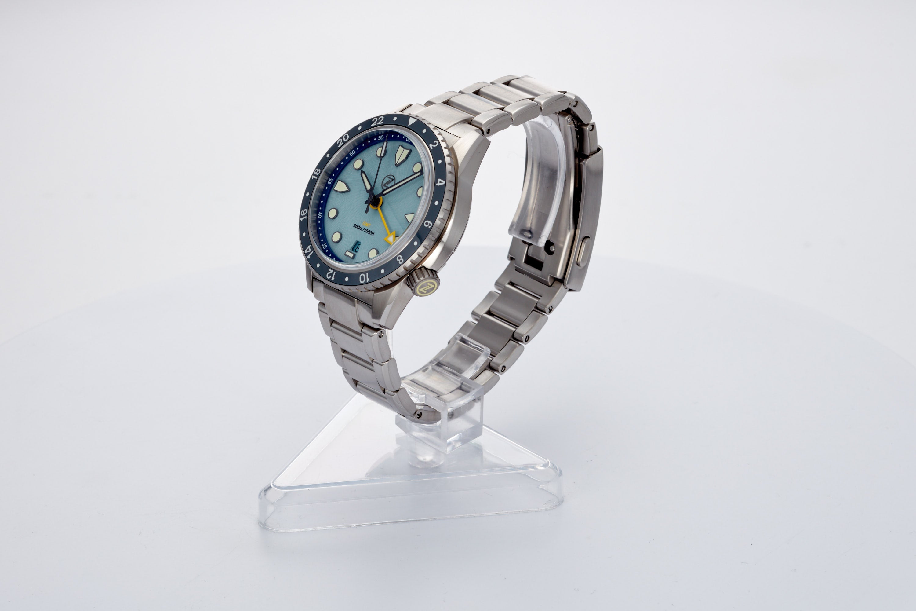 Mako 300m GMT 'Sky Blue'