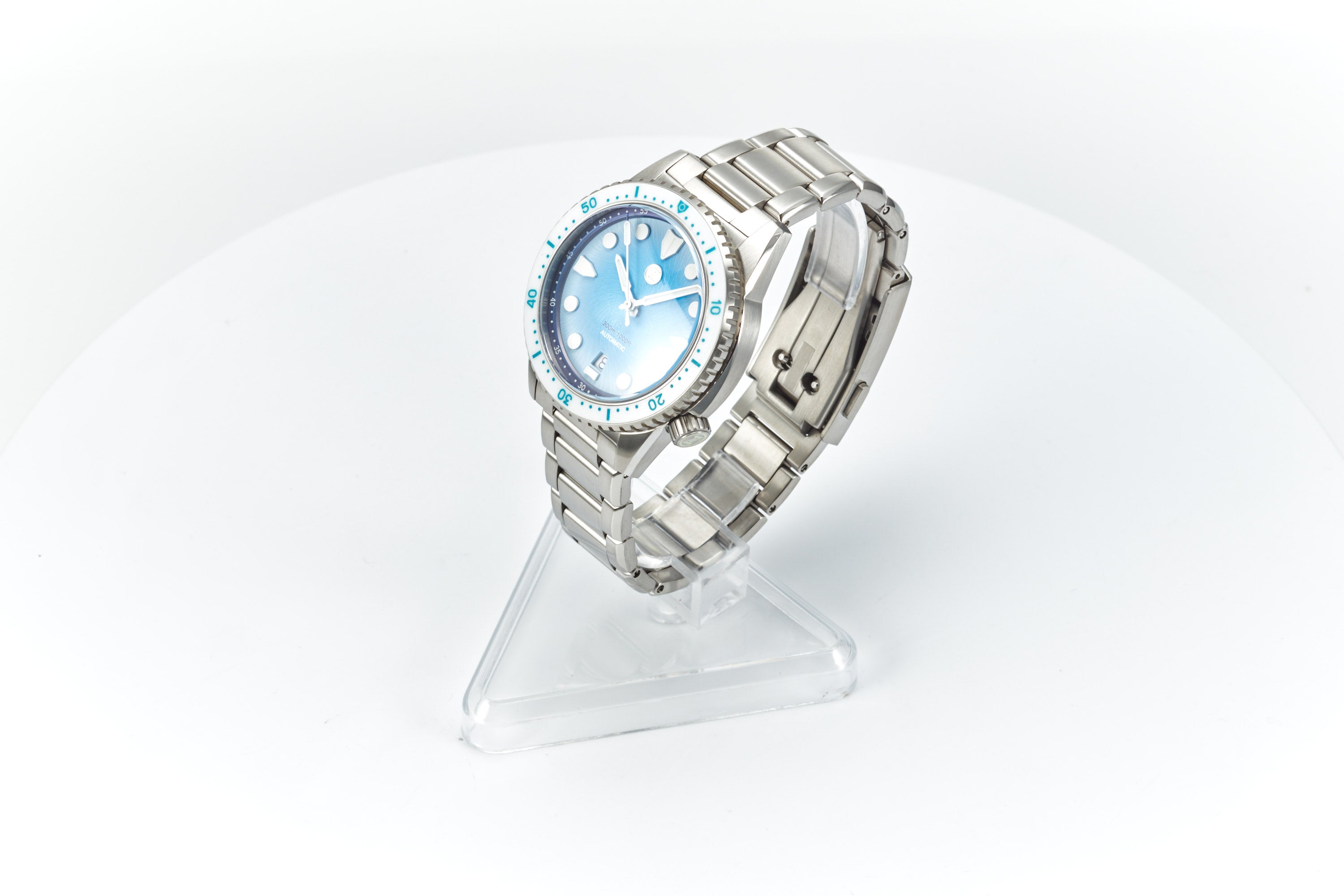 Mako 300m Diver 'Lagoon Blue'