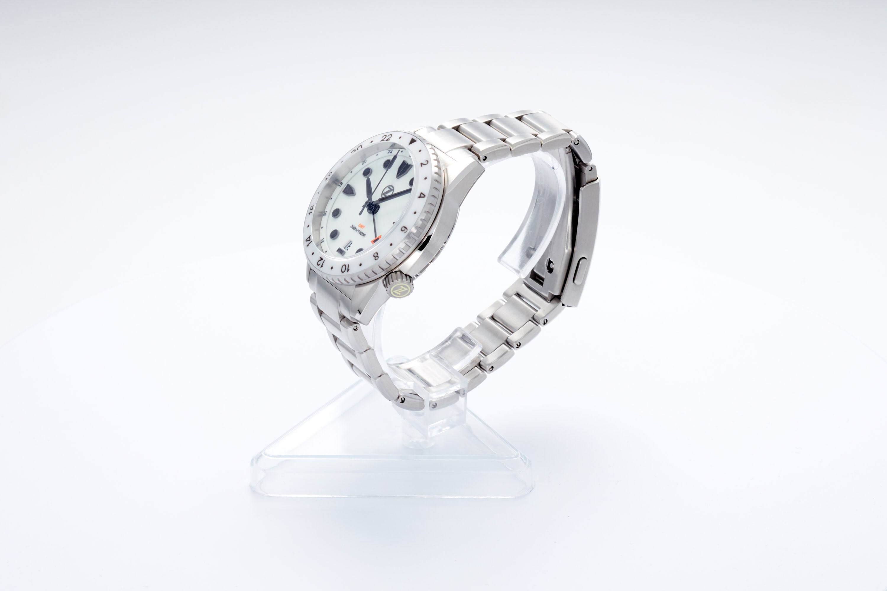 Mako 300m GMT 'Frost'