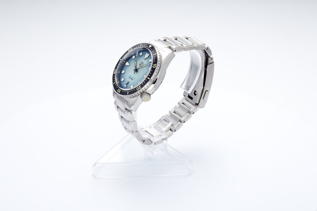 Mako 300m Diver 'Sky Blue'