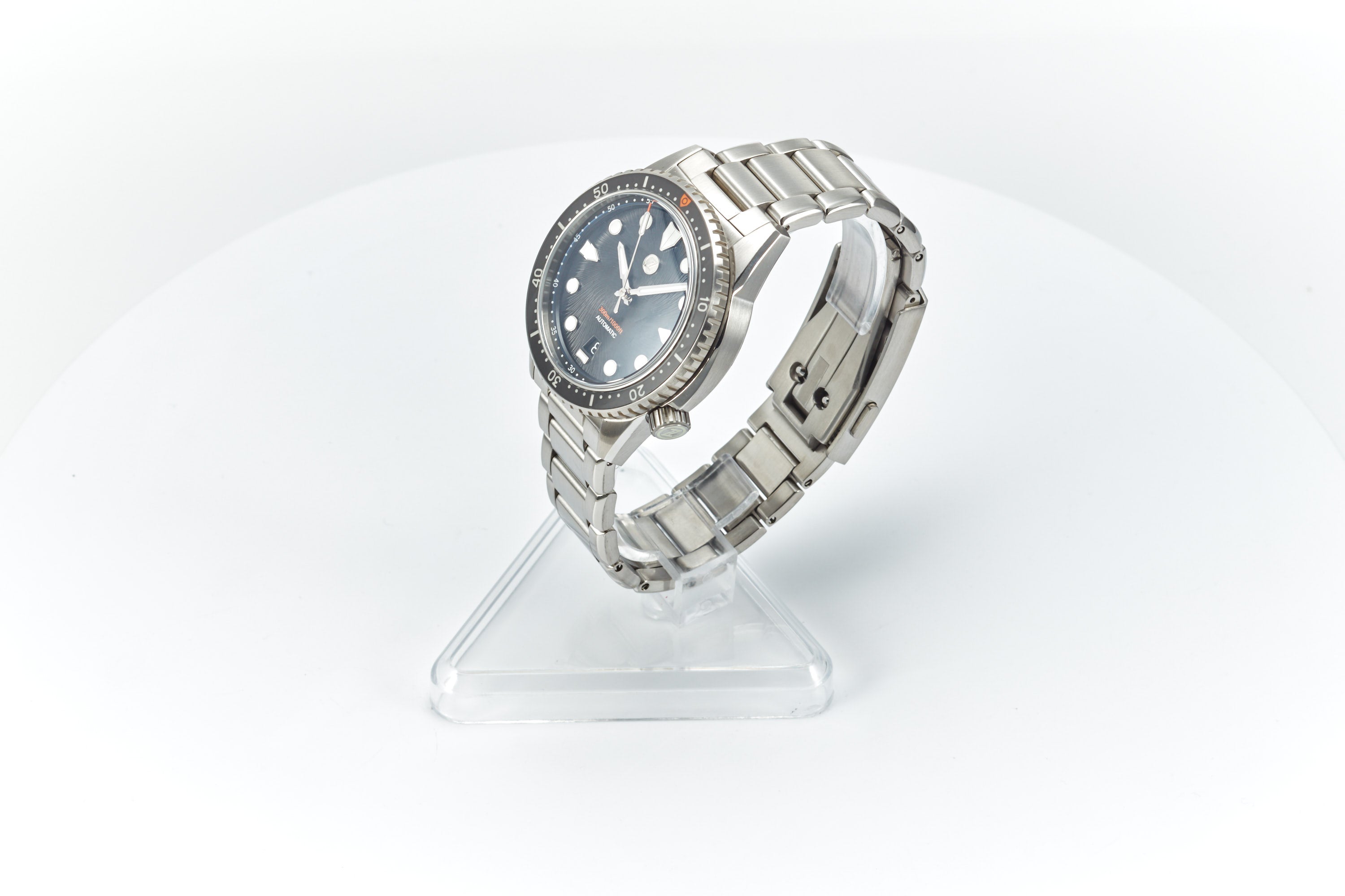 Mako 300m Diver 'Satin Black'