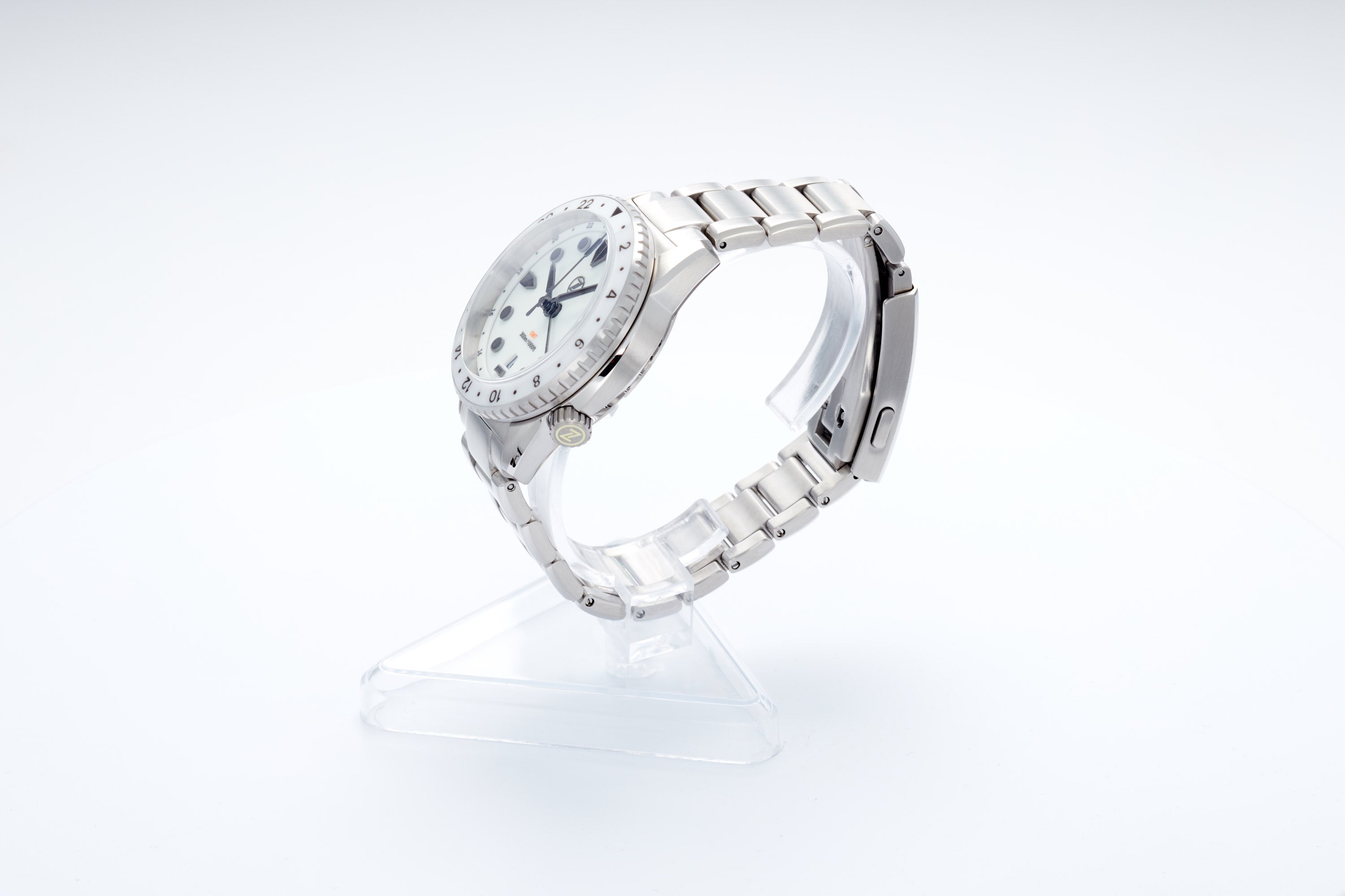 Mako 300m GMT 'Frost'