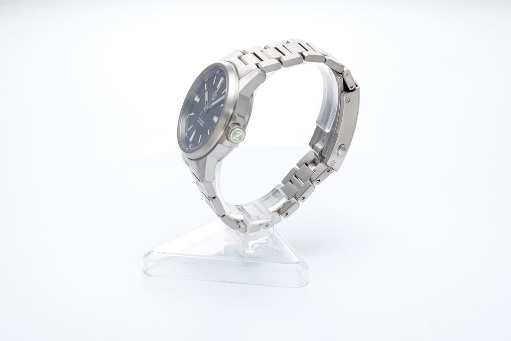 Aurora Field 42mm Ti 'Aventurine'
