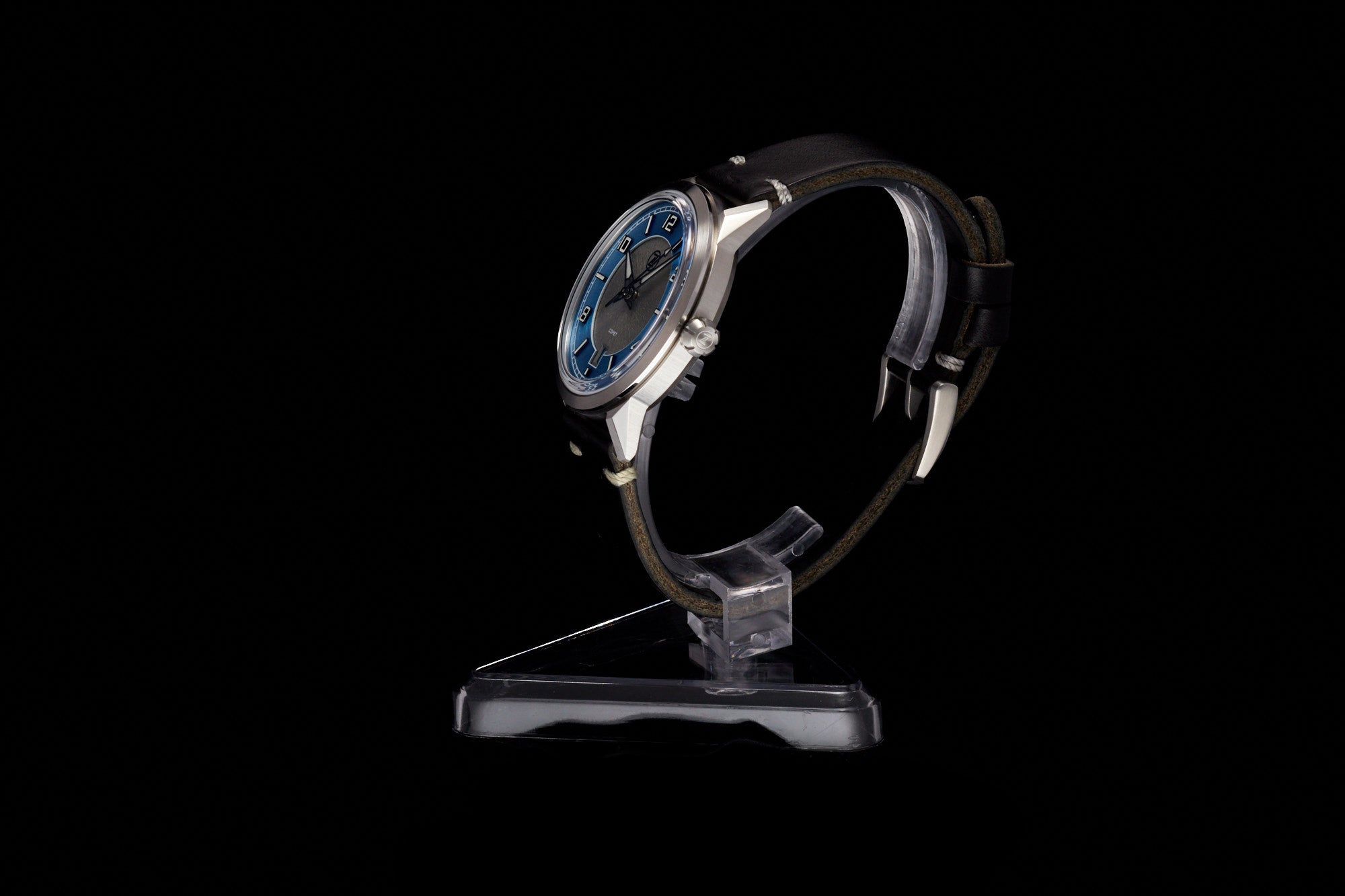Comet 39mm 'Steel Blue'