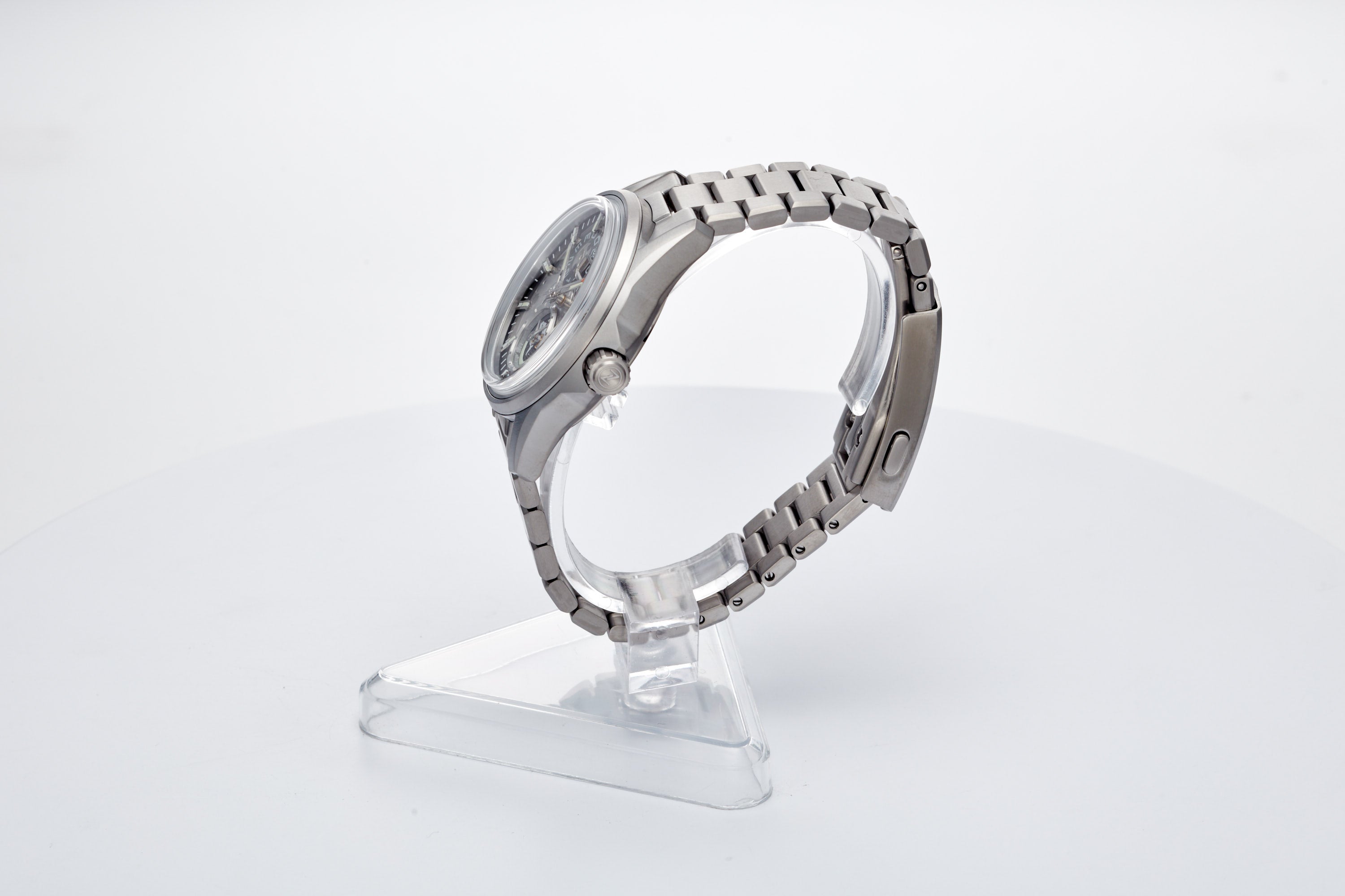 Spearfish Dual Time Ti 'Spark'
