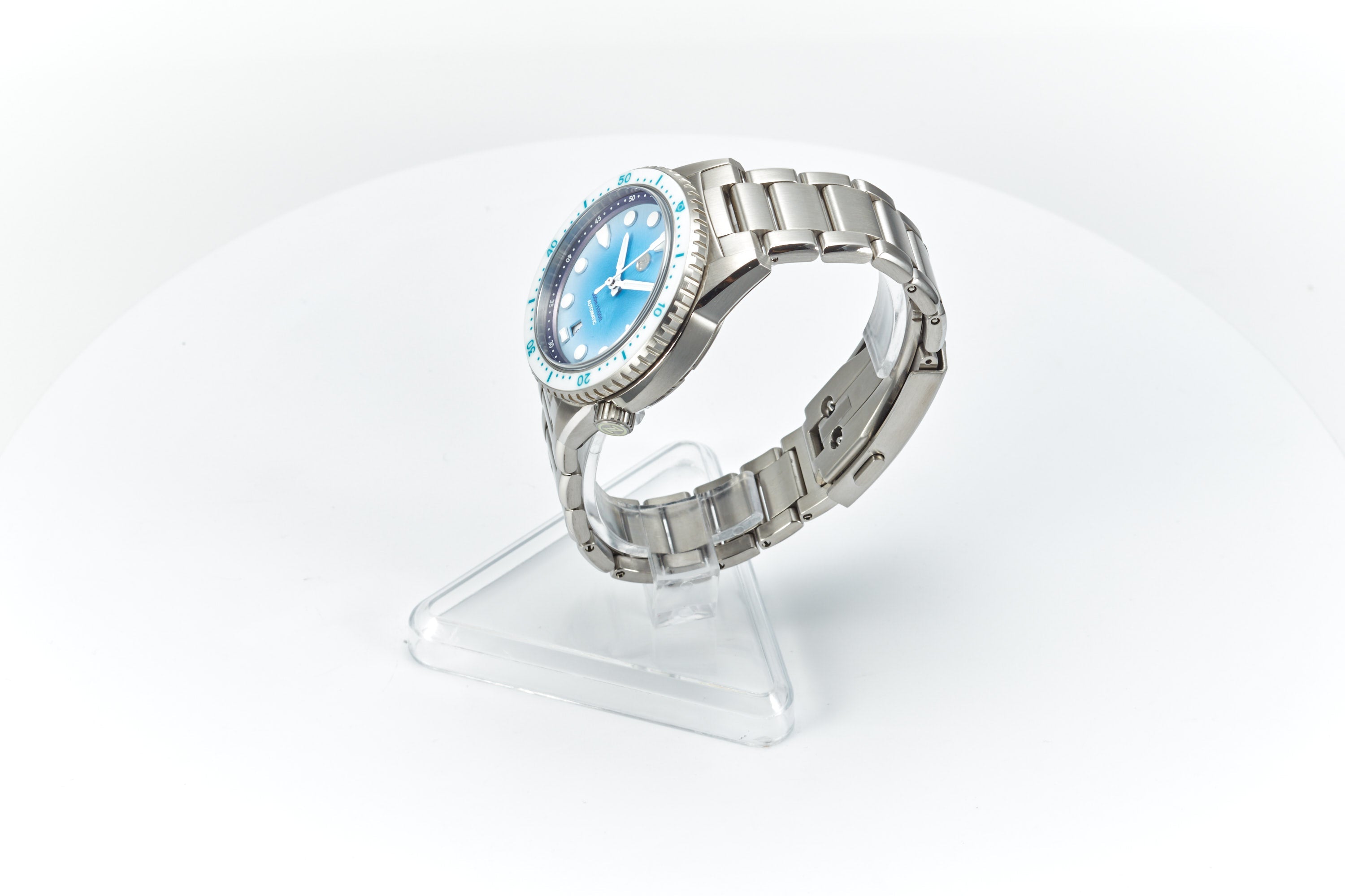 Mako 300m Diver 'Lagoon Blue'