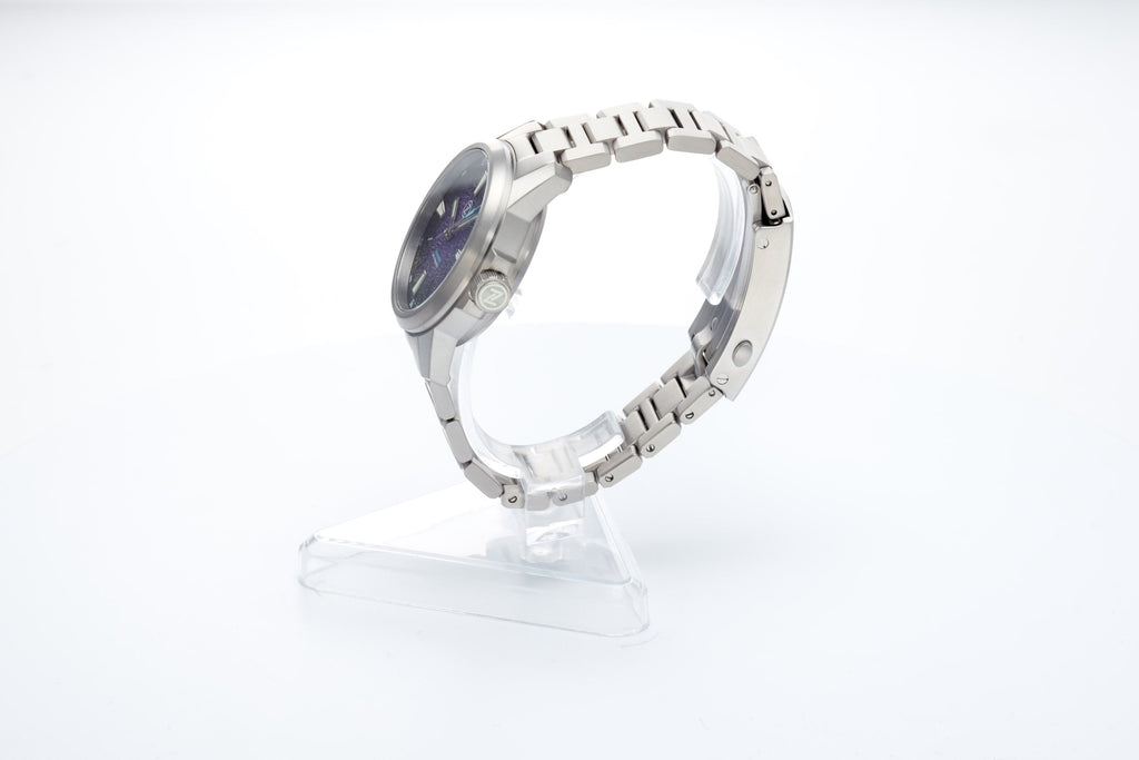 Aurora Field 38mm Ti 'Hammered Nebula'