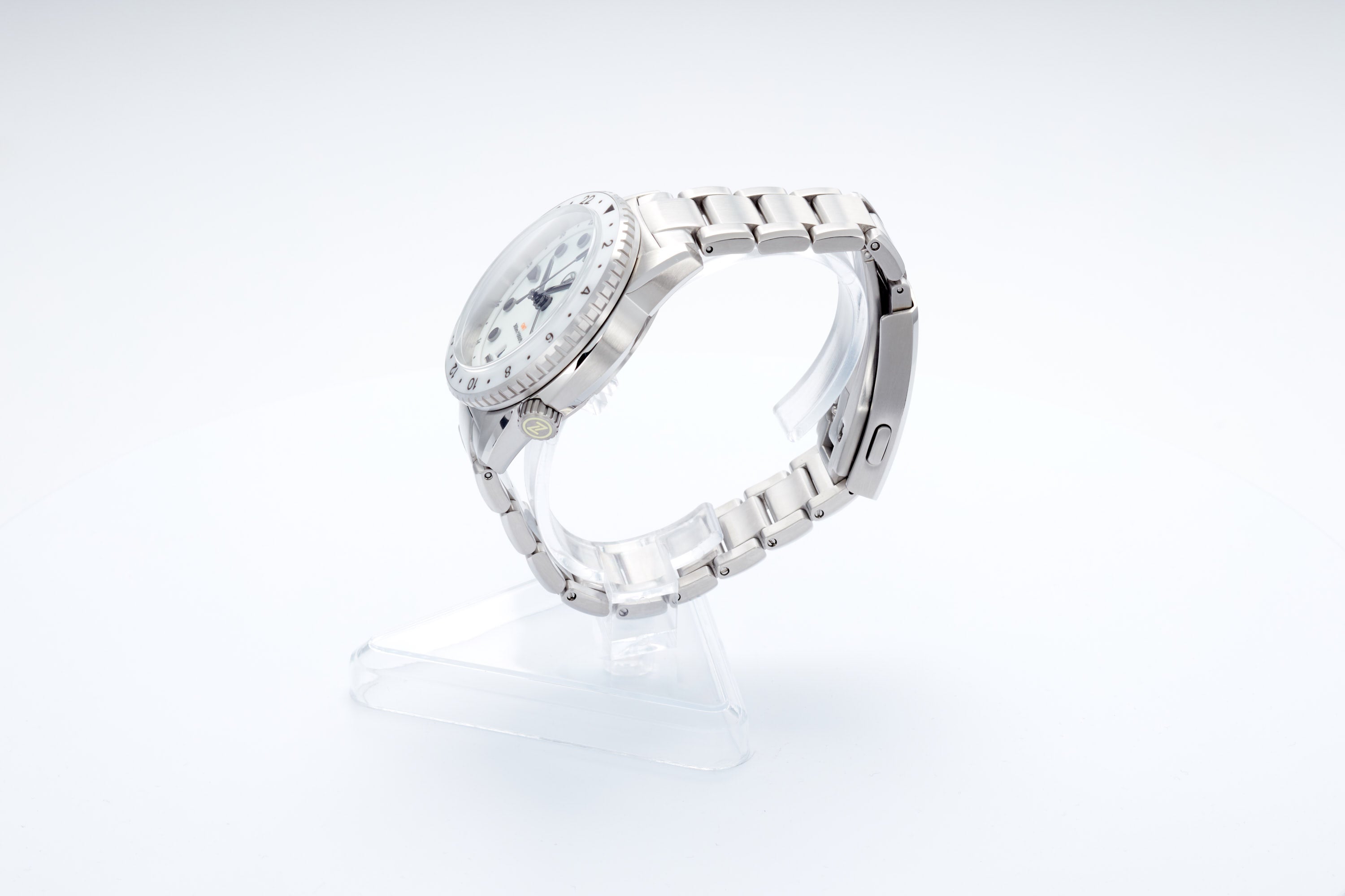 Mako 300m GMT 'Frost'