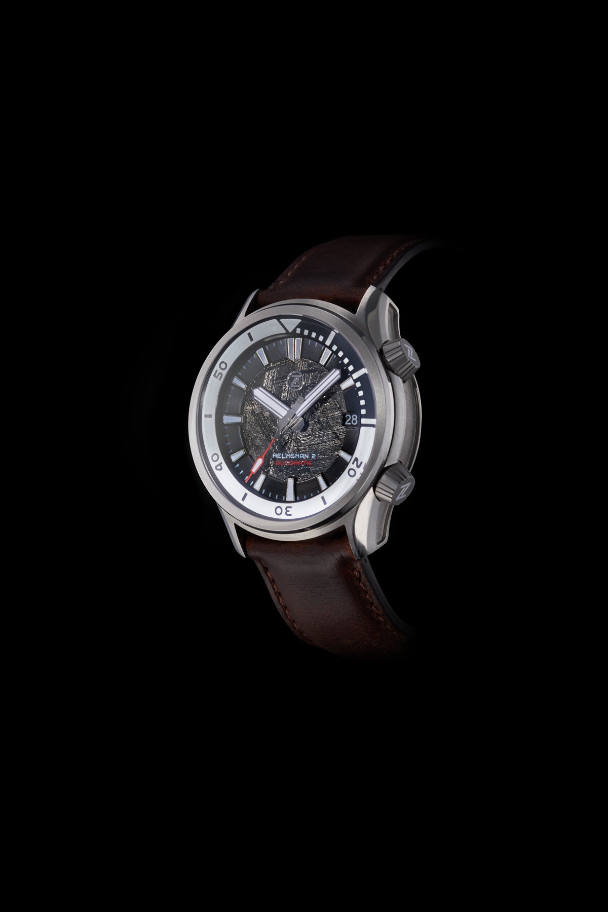 Helmsman 2 300m : Steel Meteorite