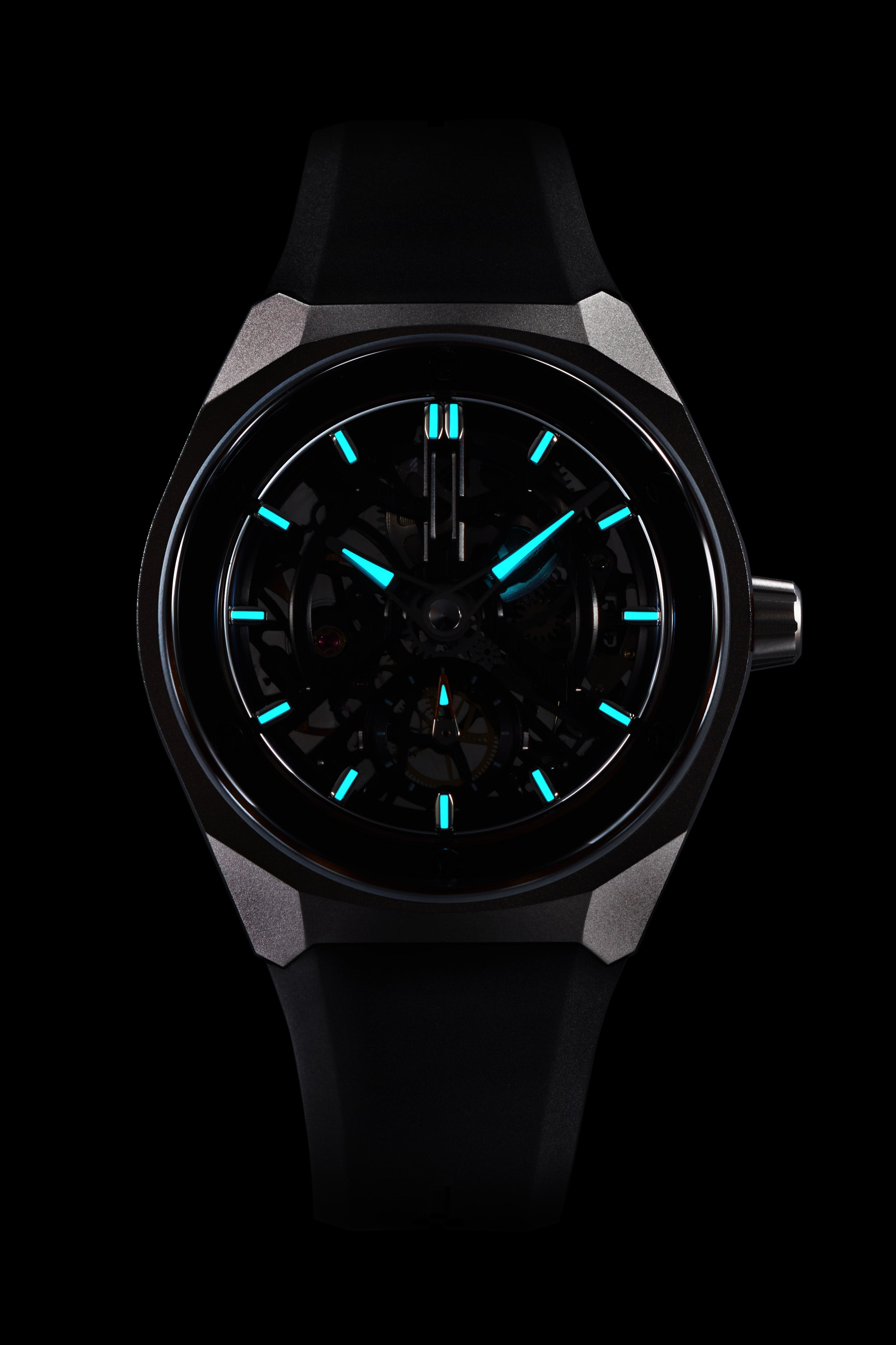 Artemis 'Titanium'