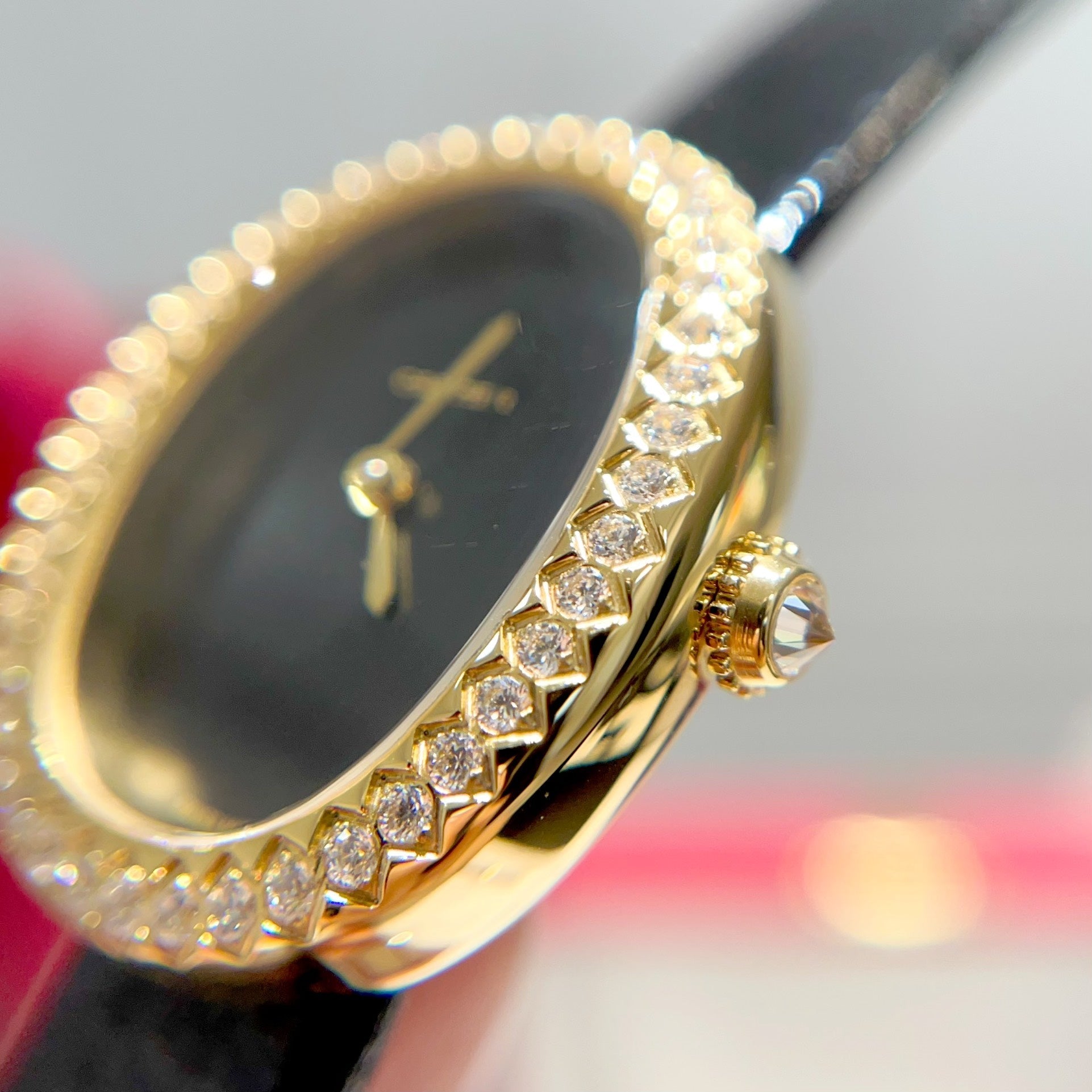 BAIGNOIRE WATCH GOLD CASE AND LEATHER STRAP WITH CRYSTALS
